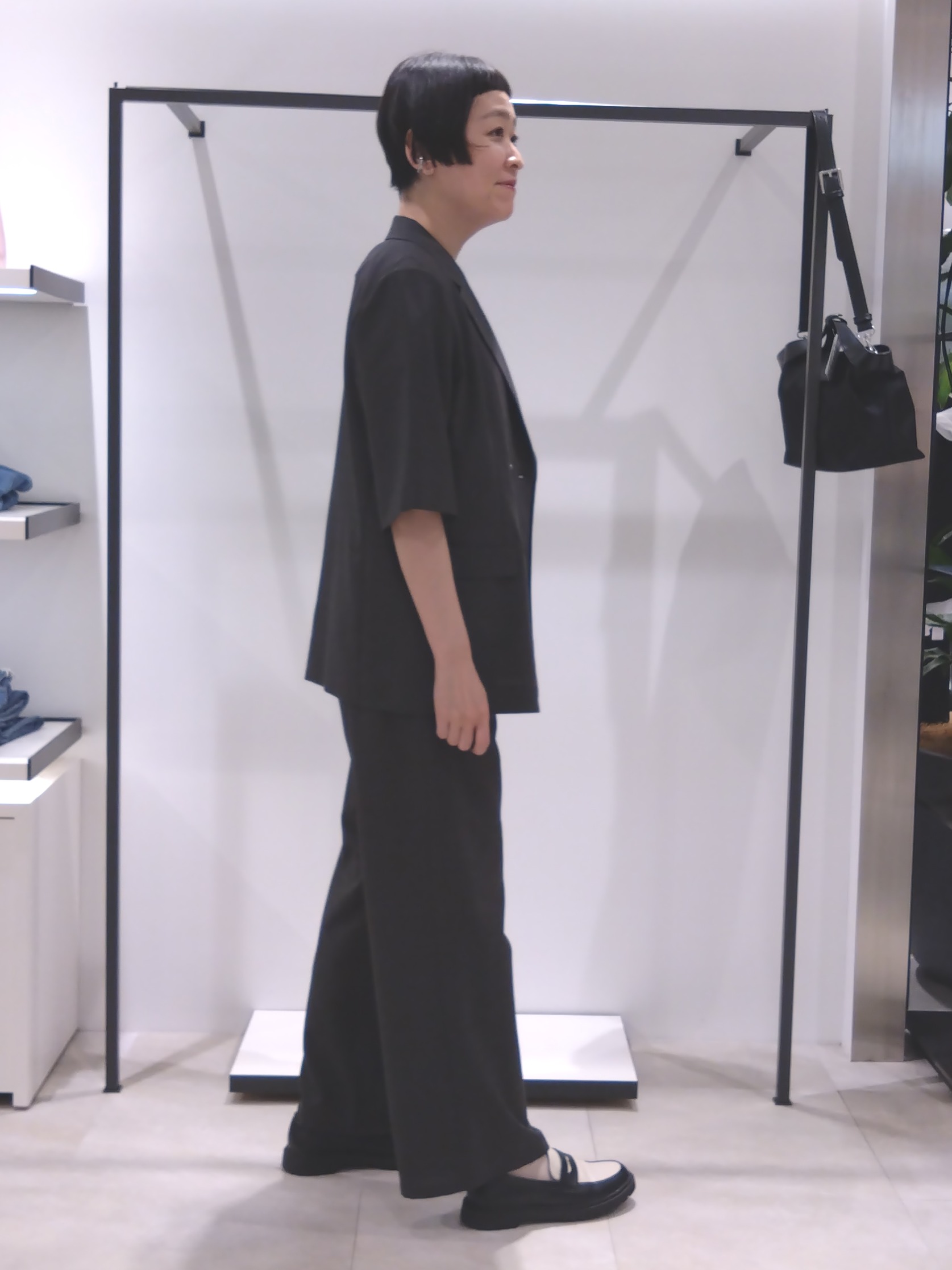 まちこさんの「UNTITLED｜【シワになりにくい/セットアップ可/接触冷感】ハーフスリーブジャケット」を使ったコーディネート