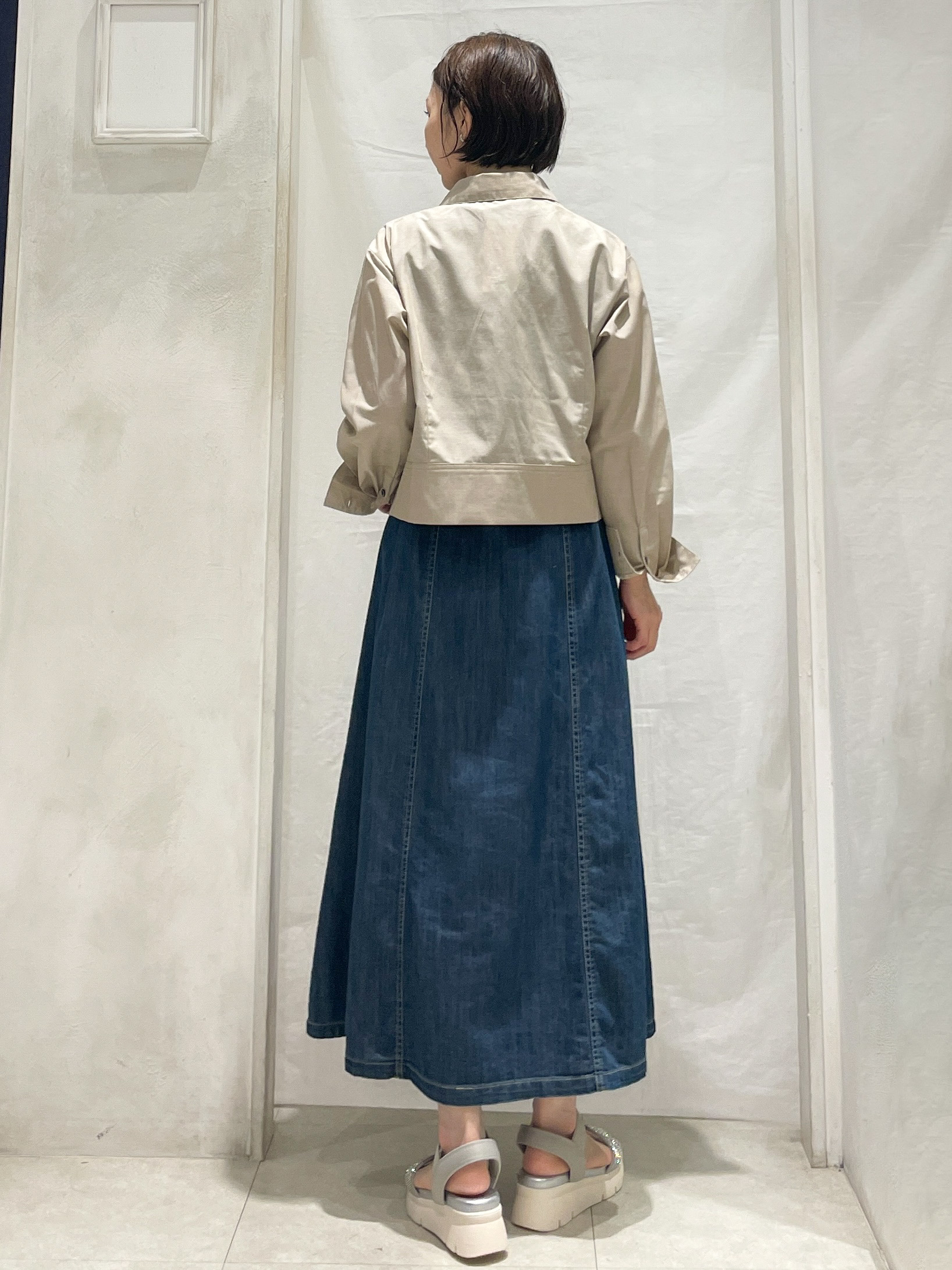 hiroさんの「grove｜【貴島明日香さん着用／イージーケア／接触冷感】麻混クロップドシャツ」を使ったコーディネート