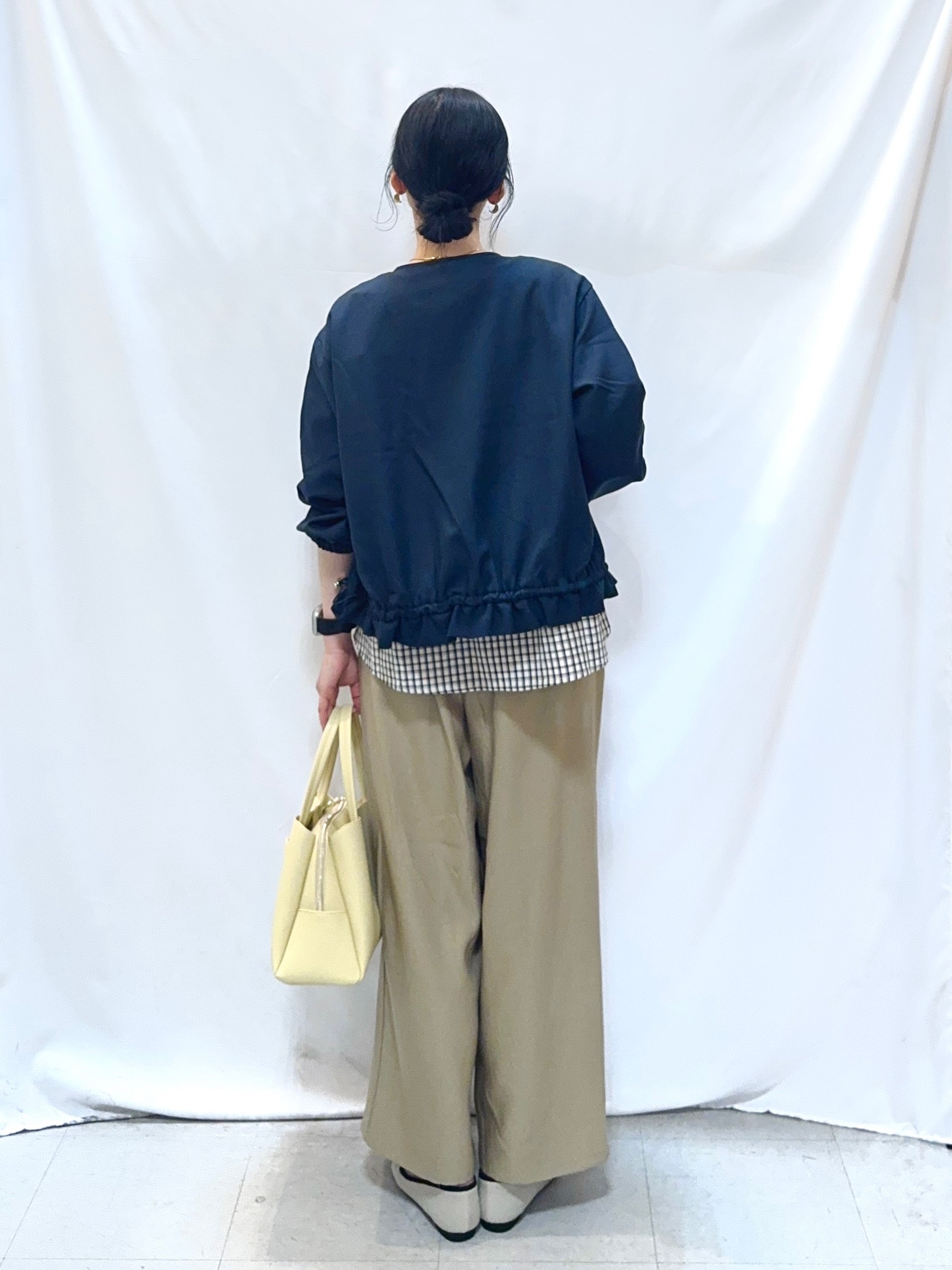 𝐇𝐢𝐫𝐨𝐦𝐢さんの「SHOO･LA･RUE｜【S-LL】スタイルアップを叶える　大人のドロストブルゾン」を使ったコーディネート