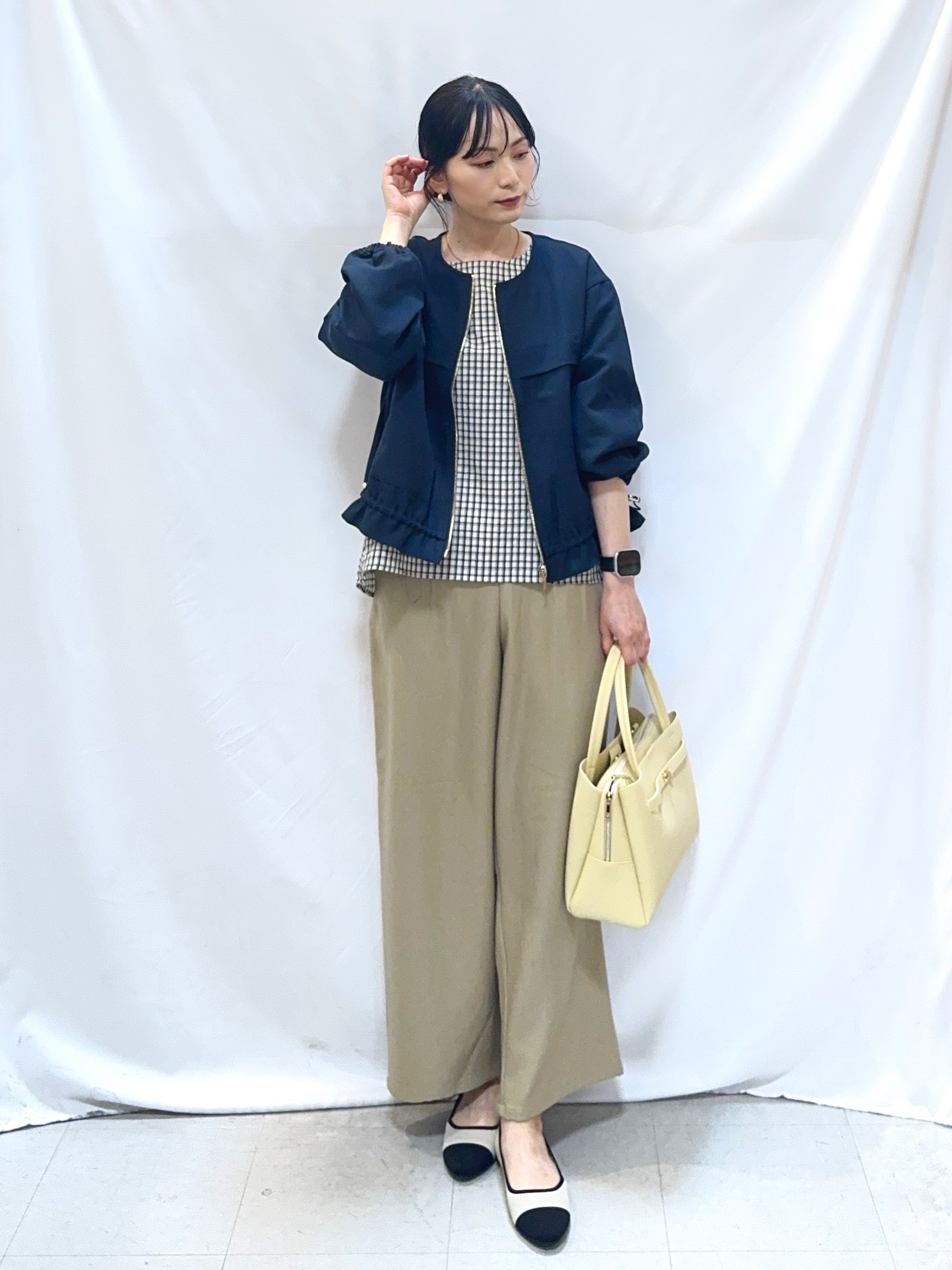 𝐇𝐢𝐫𝐨𝐦𝐢さんの「SHOO･LA･RUE｜【S-LL】スタイルアップを叶える　大人のドロストブルゾン」を使ったコーディネート