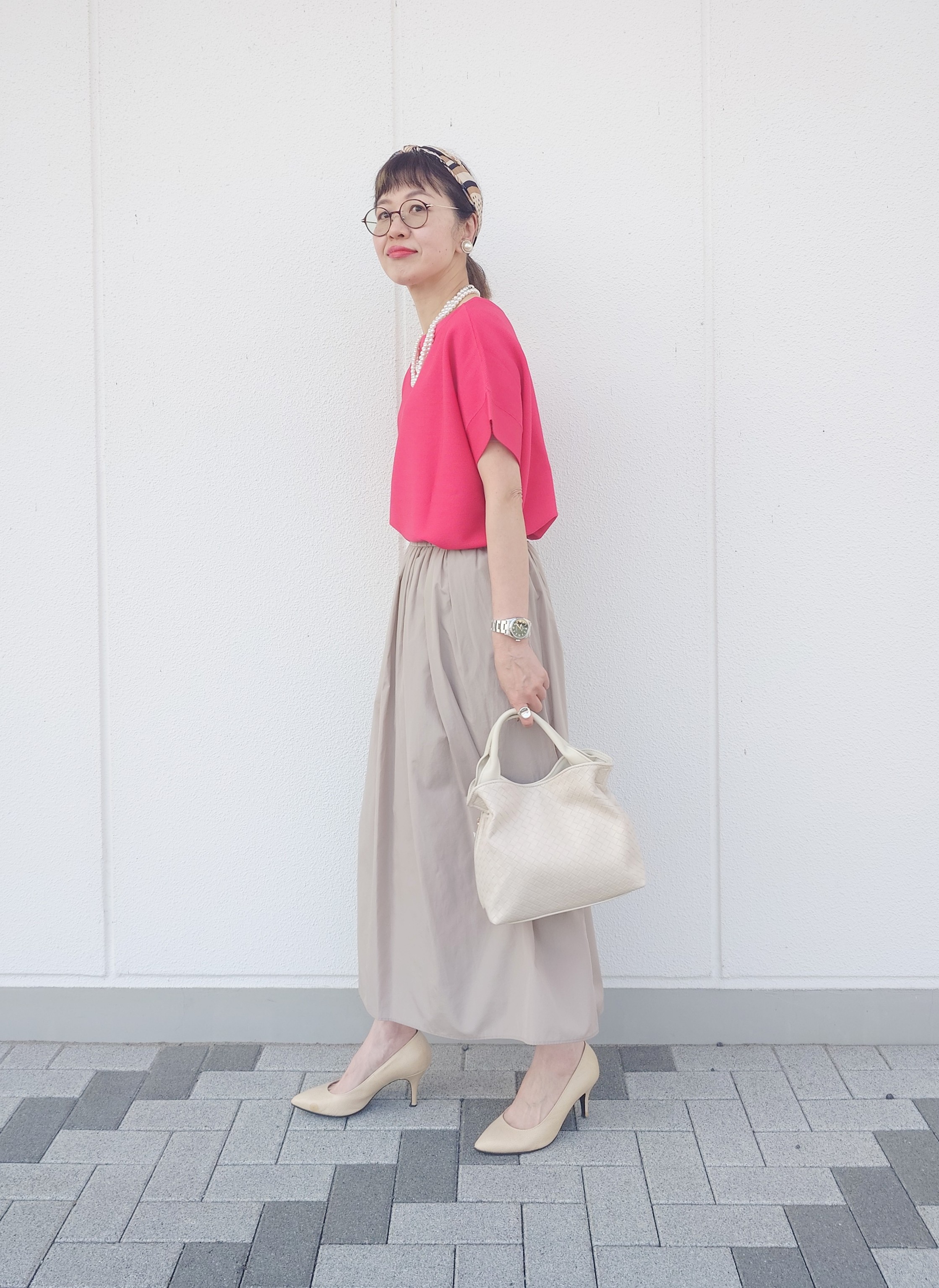 MUTSUKOさんの「UNTITLED｜【11色展開/体型カバー】前後2WAYフレンチスリーブニット」を使ったコーディネート