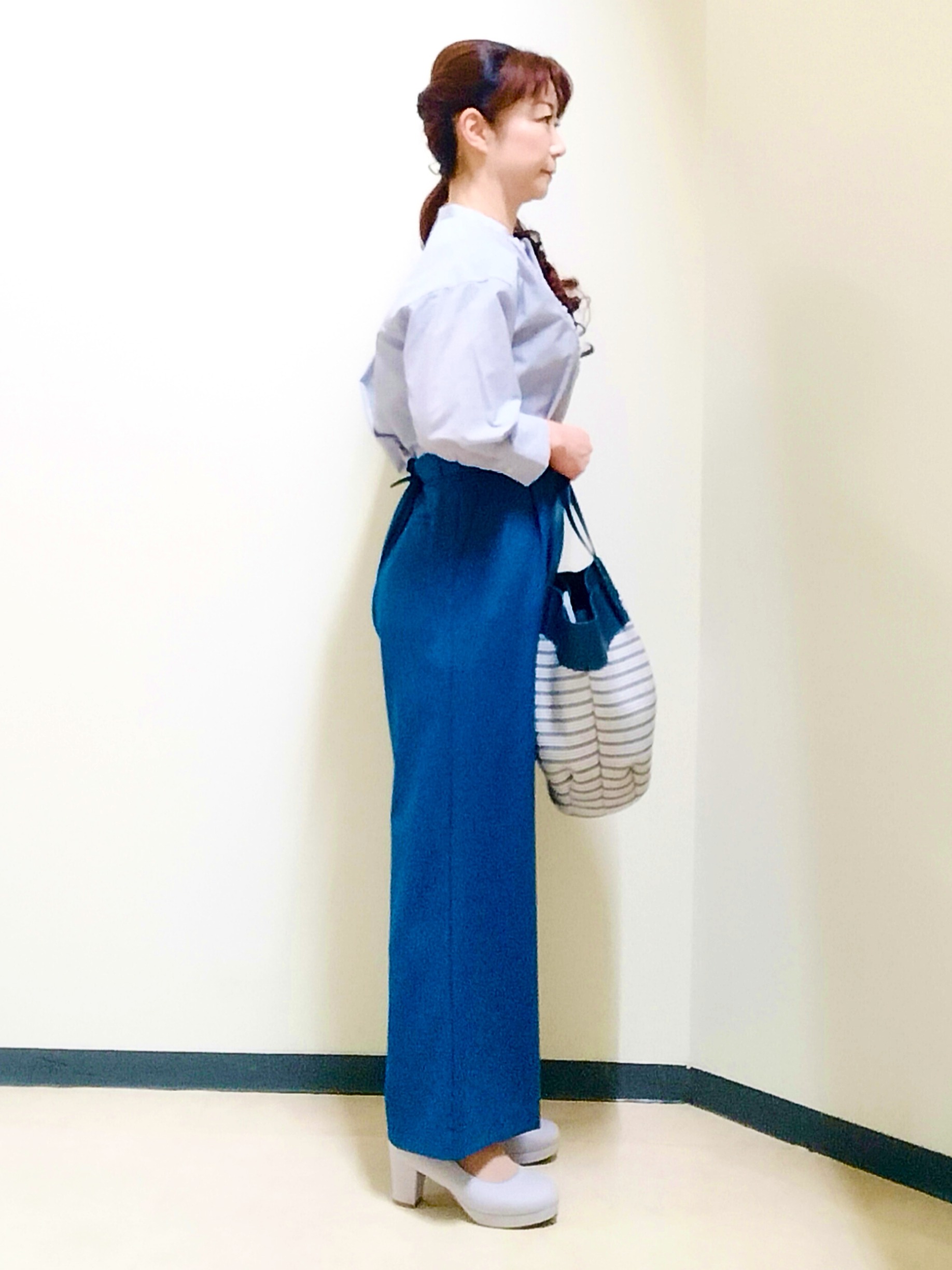 花さんの「Reflect｜【接触冷感】八分袖フロントフリルブラウス」を使ったコーディネート