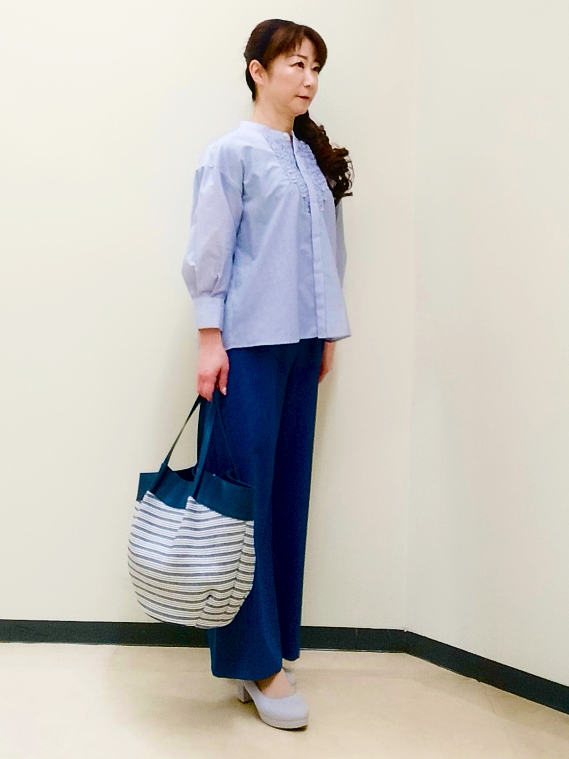 花さんの「Reflect｜【接触冷感】八分袖フロントフリルブラウス」を使ったコーディネート