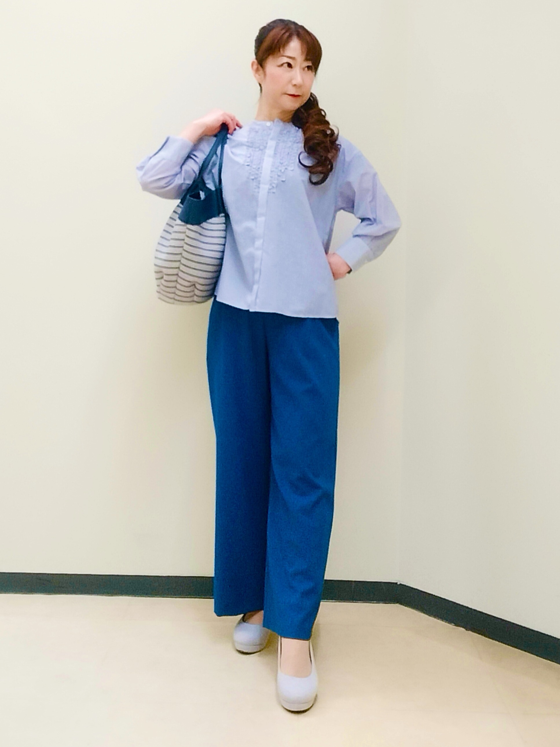 花さんの「Reflect｜【接触冷感】八分袖フロントフリルブラウス」を使ったコーディネート