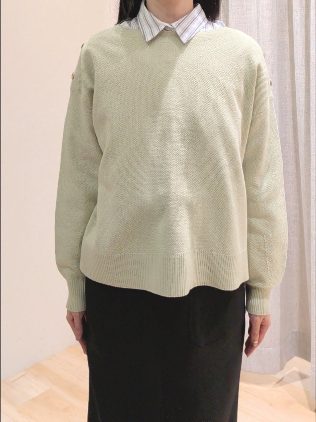 Yuiさんの「grove｜【おうちで洗える】顔周りすっきり、ボートネックニット」を使ったコーディネート