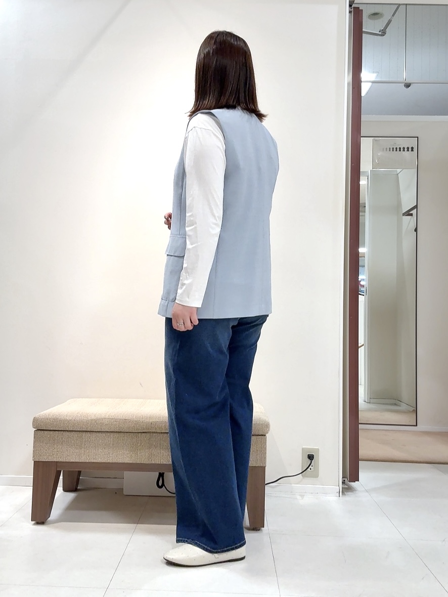 YUIさんの「UNTITLED｜【セットアップ可/UV/接触冷感】スラブキーネックジレ」を使ったコーディネート