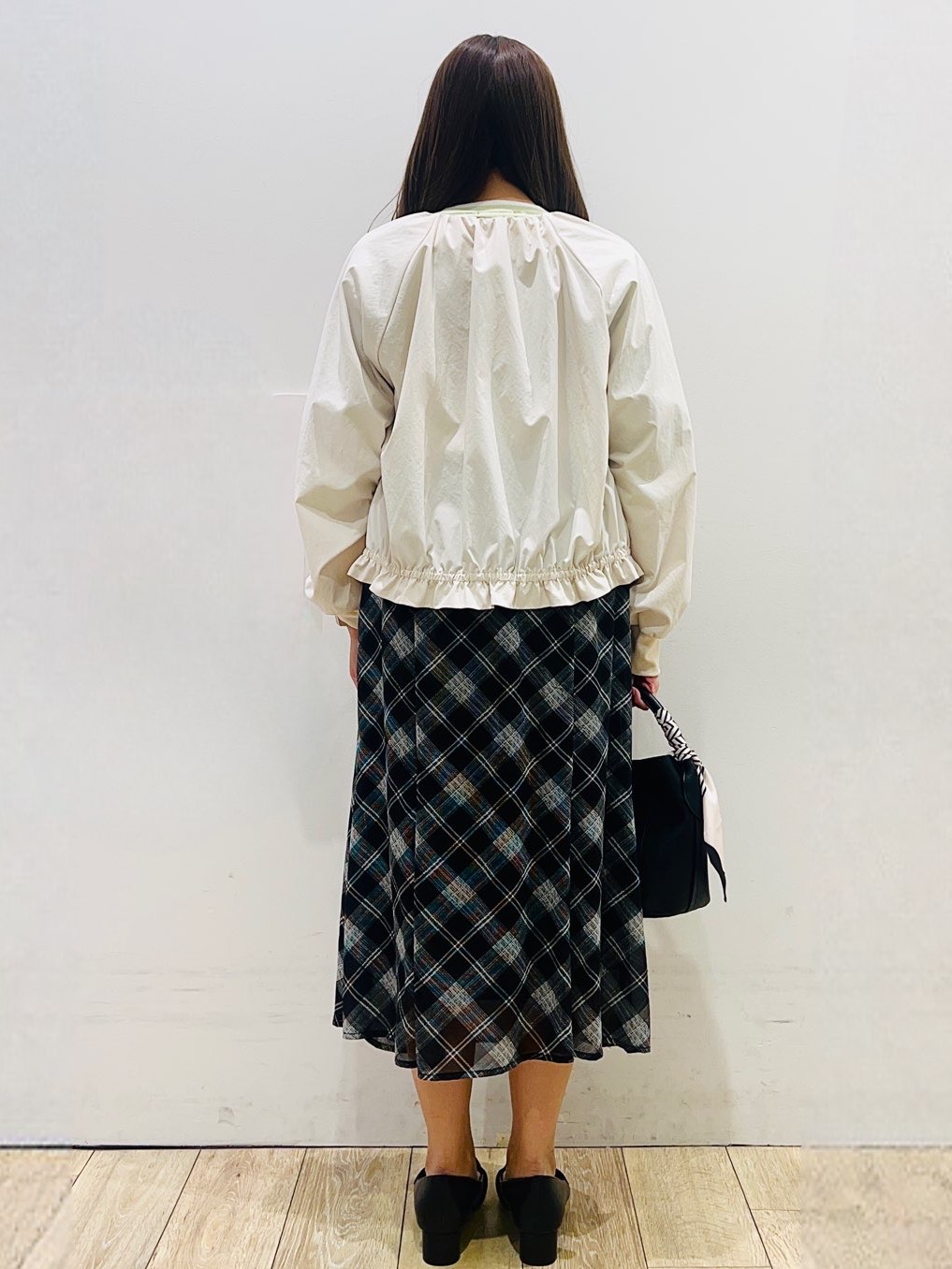 Ririさんの「index｜接触冷感ノーカラーブルゾン【洗濯機OK／防シワ】」を使ったコーディネート