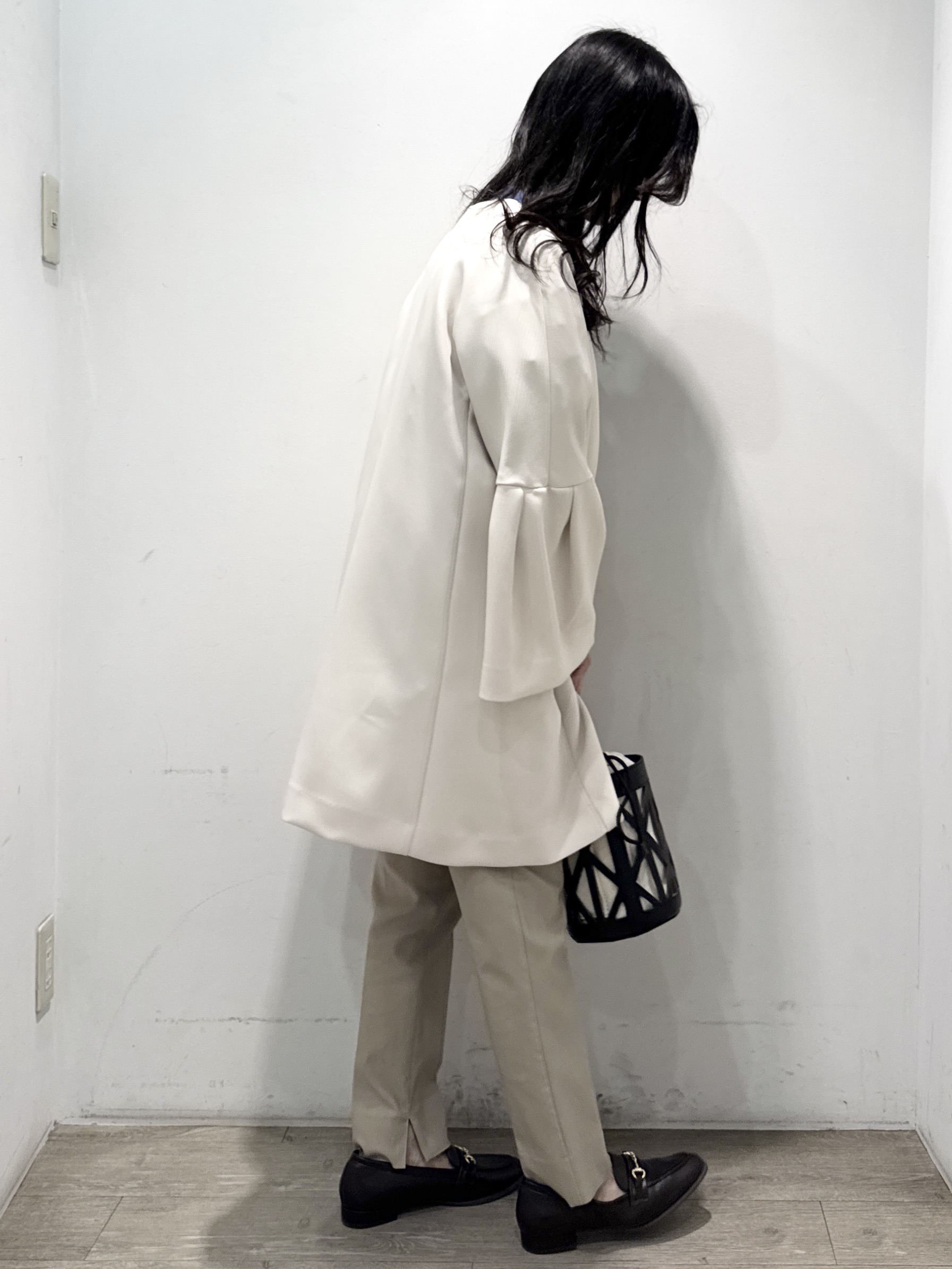 yuicciさんの「OPAQUE.CLIP｜フレアスリーブミドルコート【洗濯機OK】」を使ったコーディネート