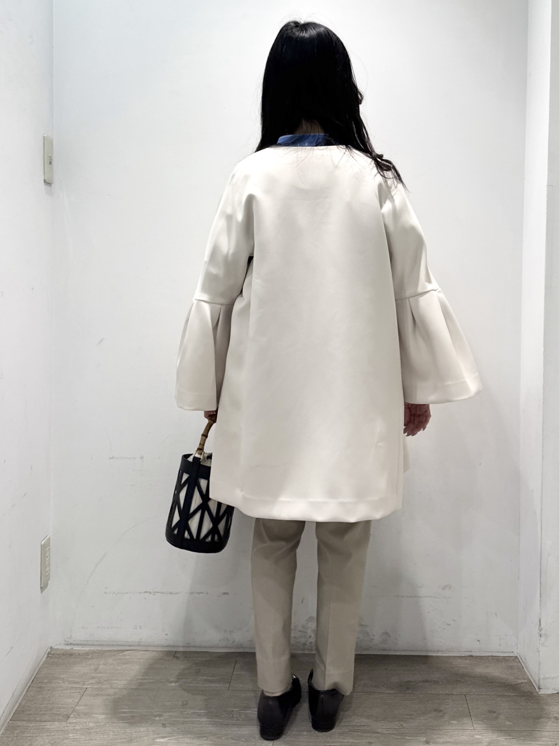 yuicciさんの「OPAQUE.CLIP｜フレアスリーブミドルコート【洗濯機OK】」を使ったコーディネート