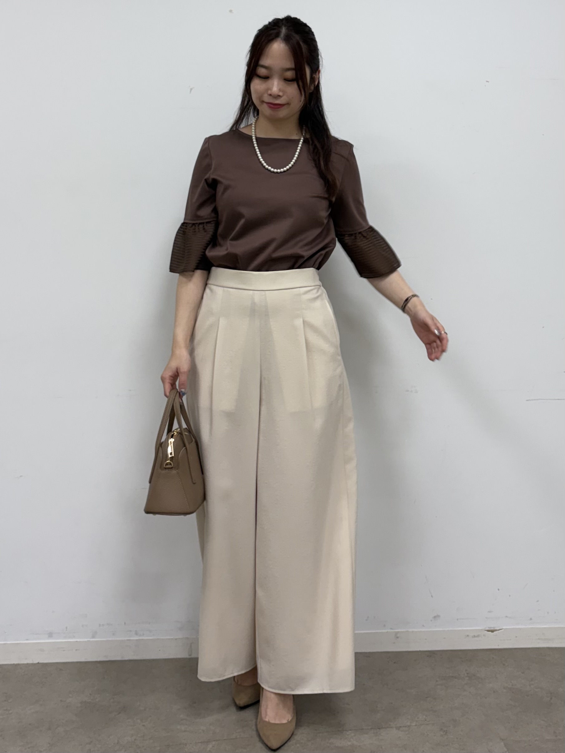 Saekoさんの「COUP DE CHANCE｜【5分袖／日本製／接触冷感】異素材ドッキングカットソー」を使ったコーディネート