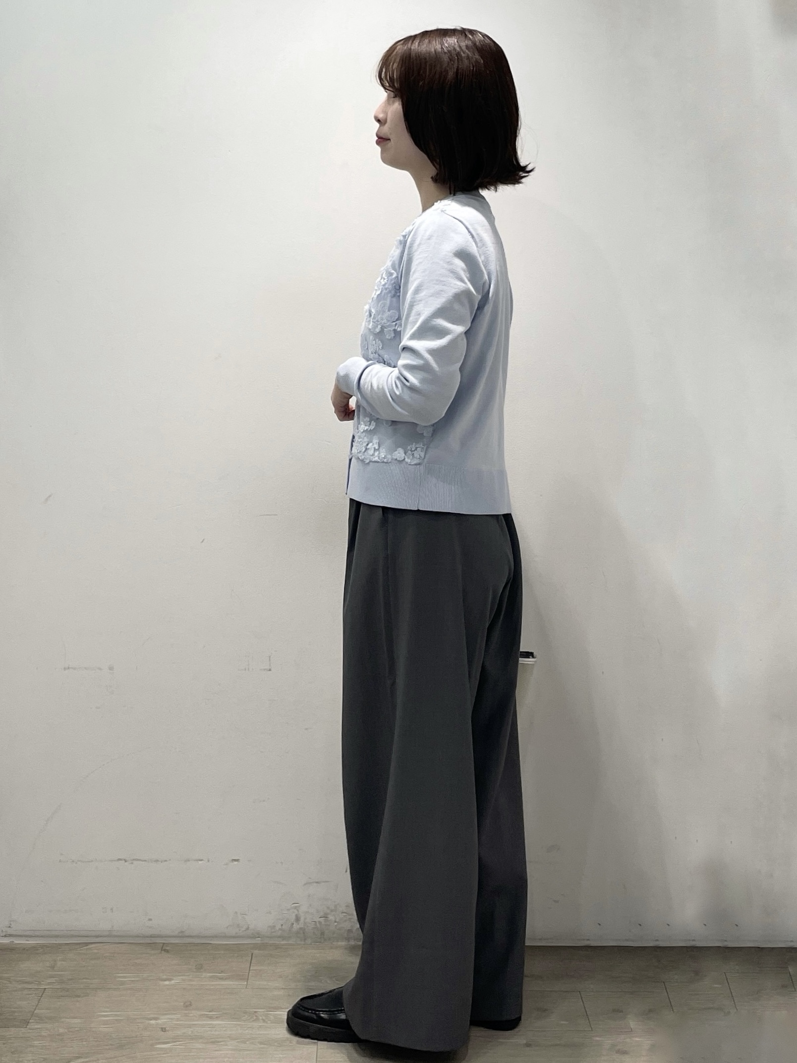 tomokoさんの「OPAQUE.CLIP｜チュールレースニットカーディガン【洗える】」を使ったコーディネート