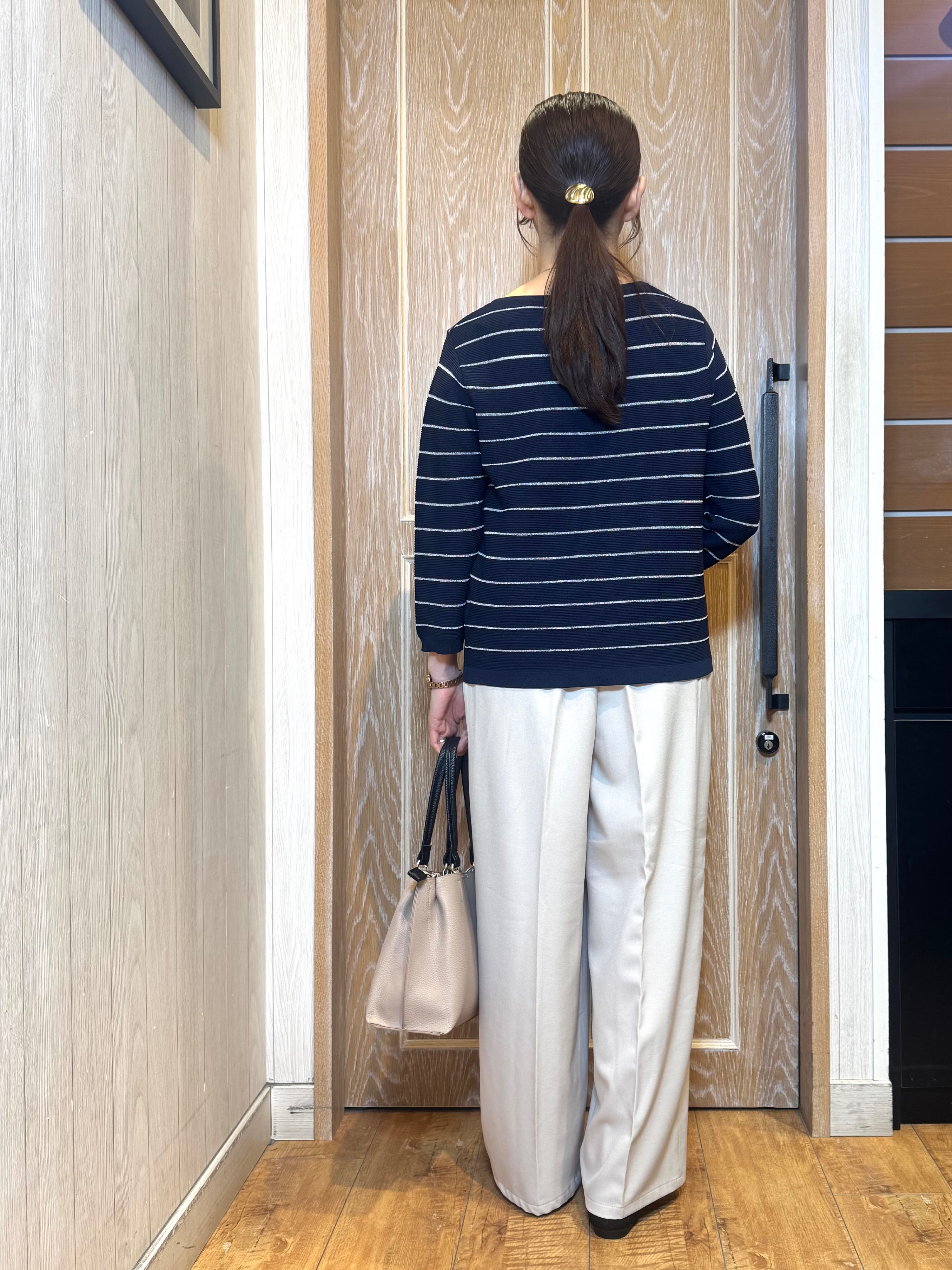 KAORIさんの「SHOO･LA･RUE｜【高レビュー/洗濯機可/S-LL】さらっと着られる 8分袖Ⅴネックニット」を使ったコーディネート