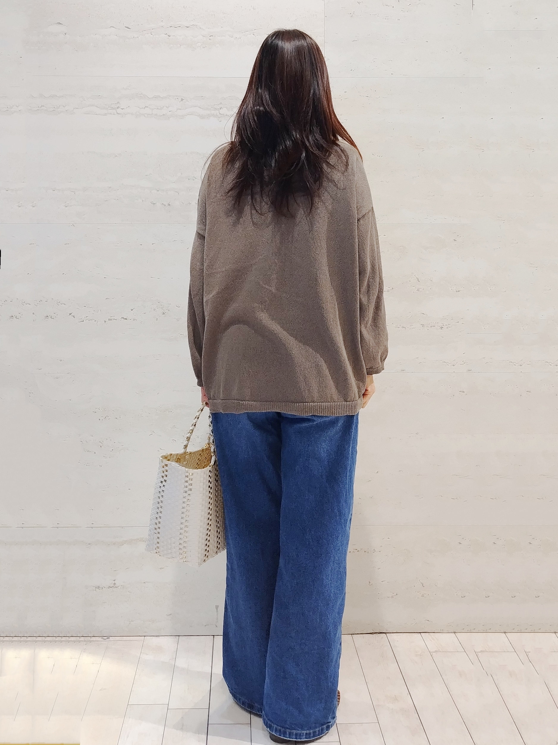 よしみさんの「OPAQUE.CLIP｜麻混リラクシーニット【洗濯機OK】」を使ったコーディネート