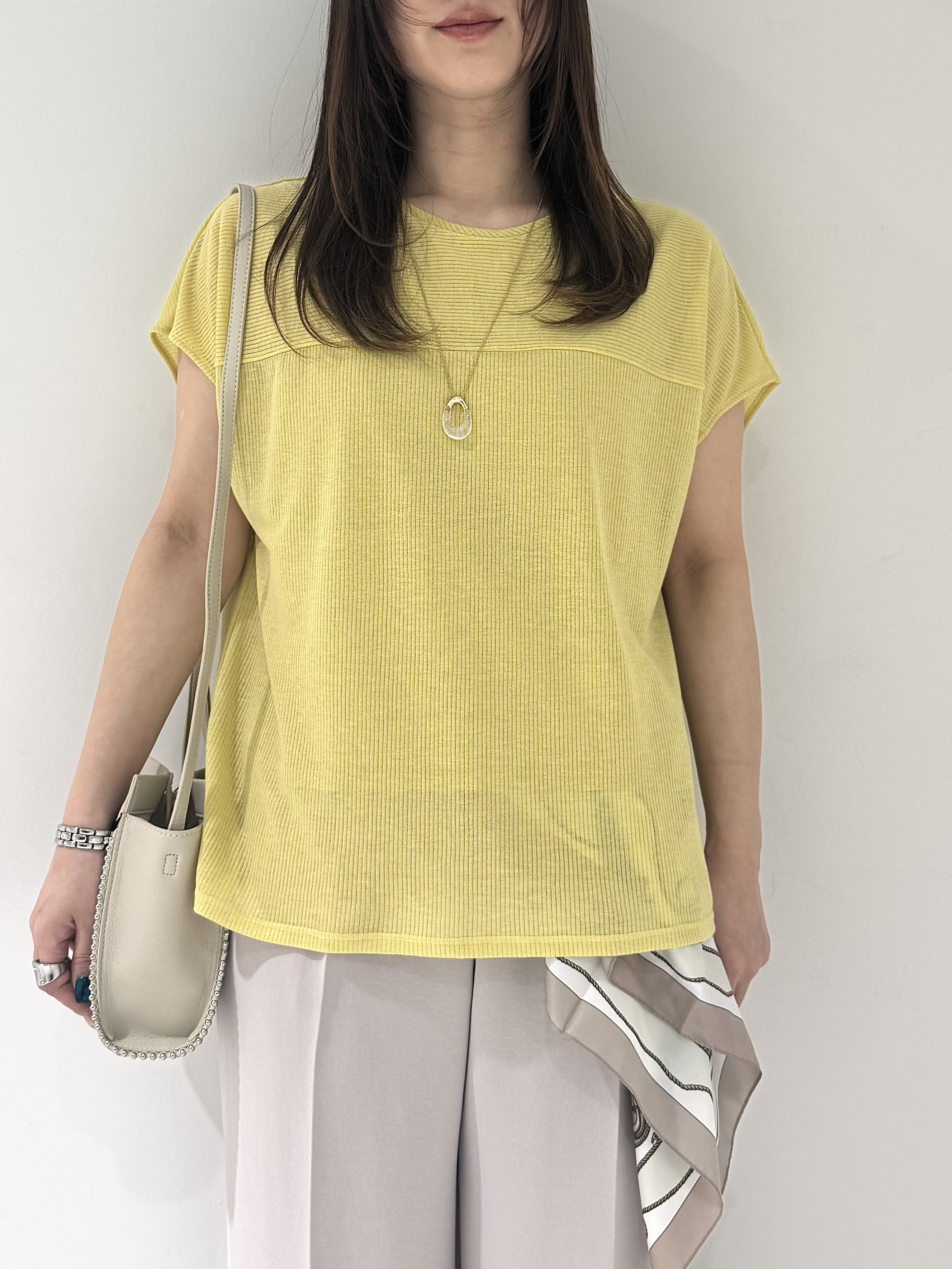 そんさんの「INDIVI｜【洗える／アンサンブル可能】シアースストライプトップス」を使ったコーディネート