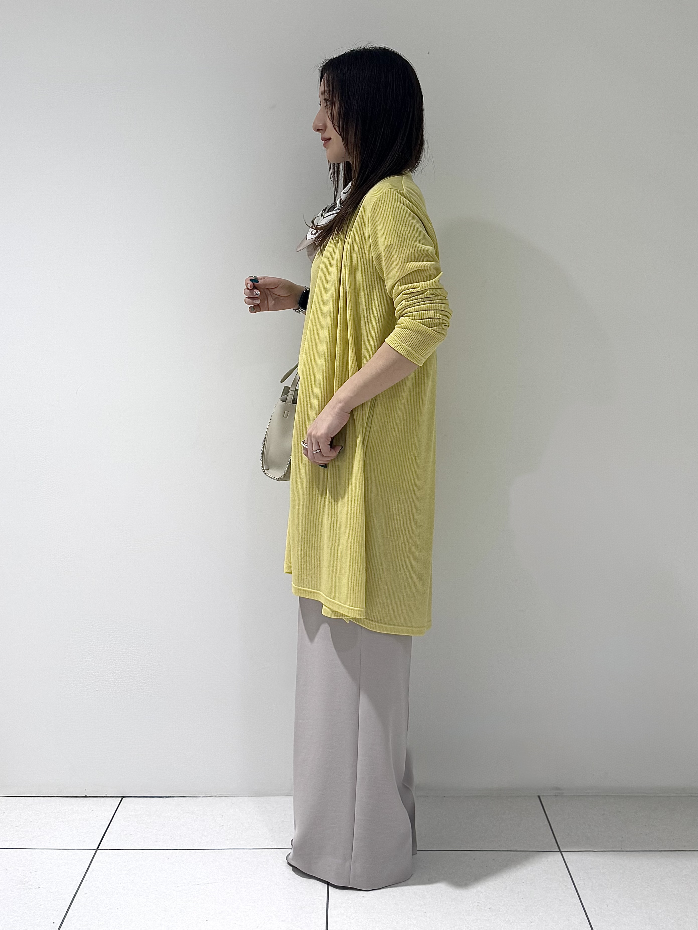 そんさんの「INDIVI｜【洗える／アンサンブル可能】シアースストライプカーディガン」を使ったコーディネート