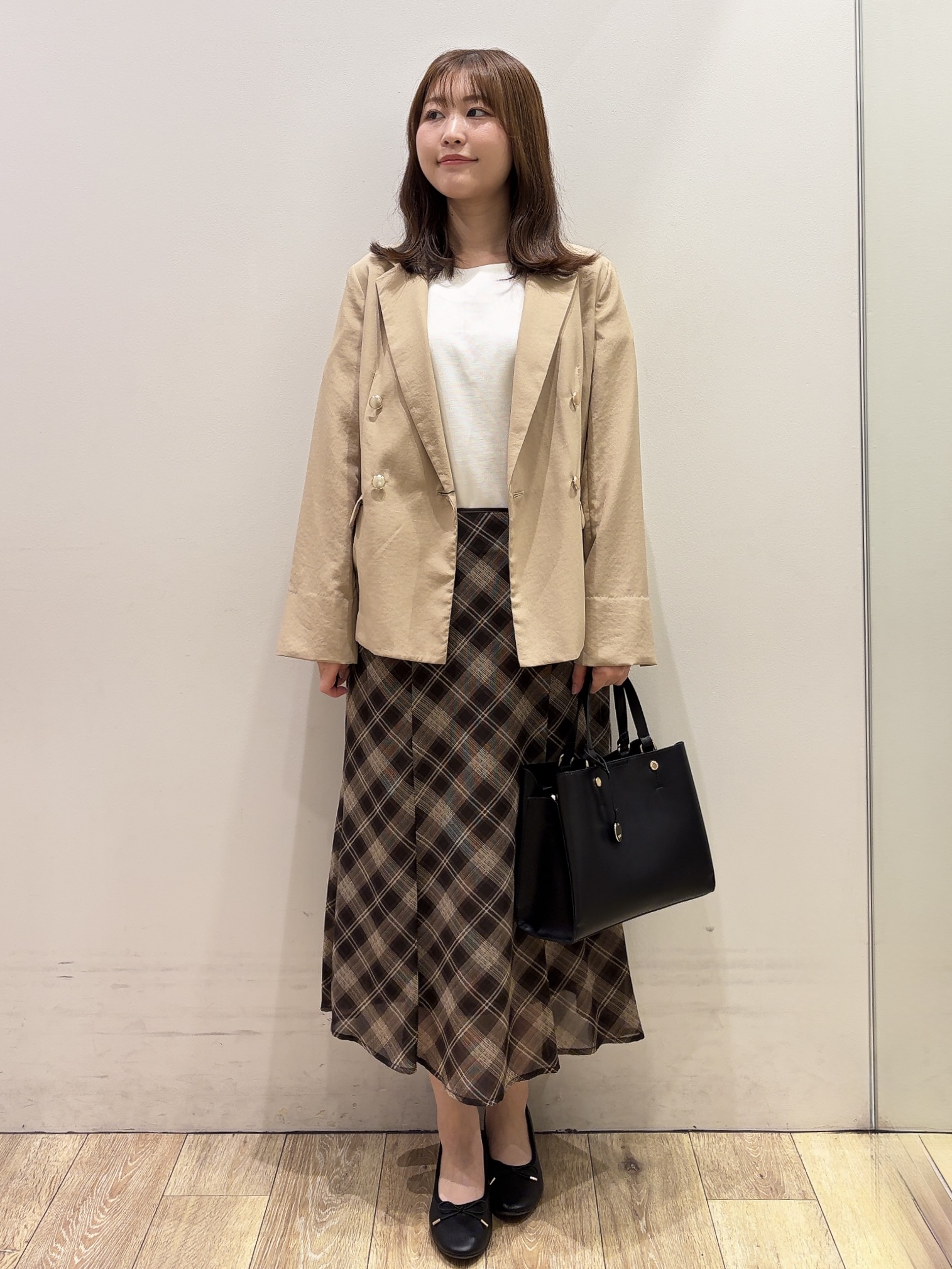 MOMOさんの「index｜《再入荷》ダブルブレストテーラードジャケット【接触冷感／吸水速乾／イージーアイロン／防シワ／洗濯機O」を使ったコーディネート