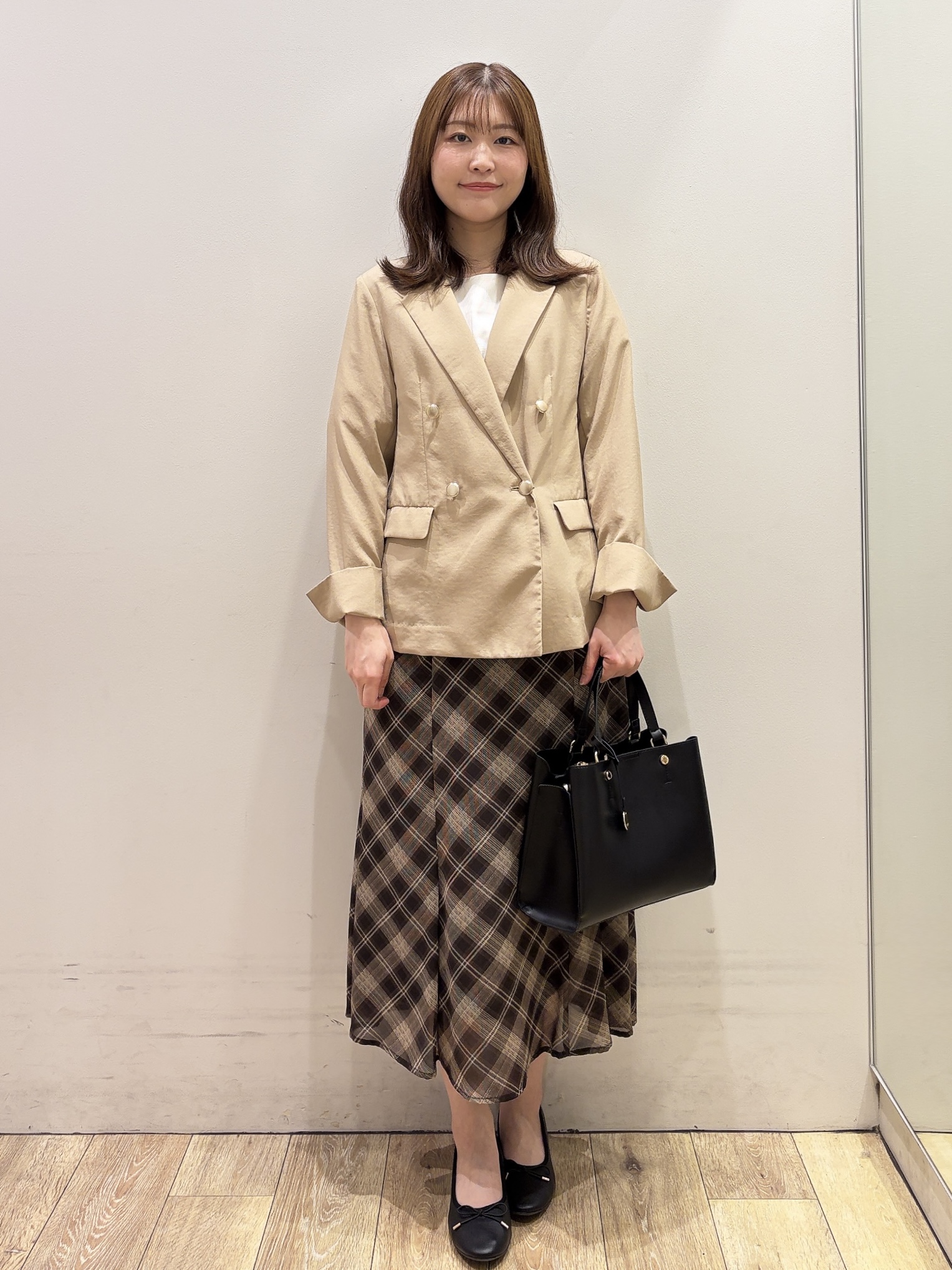 MOMOさんの「index｜《再入荷》ダブルブレストテーラードジャケット【接触冷感／吸水速乾／イージーアイロン／防シワ／洗濯機O」を使ったコーディネート
