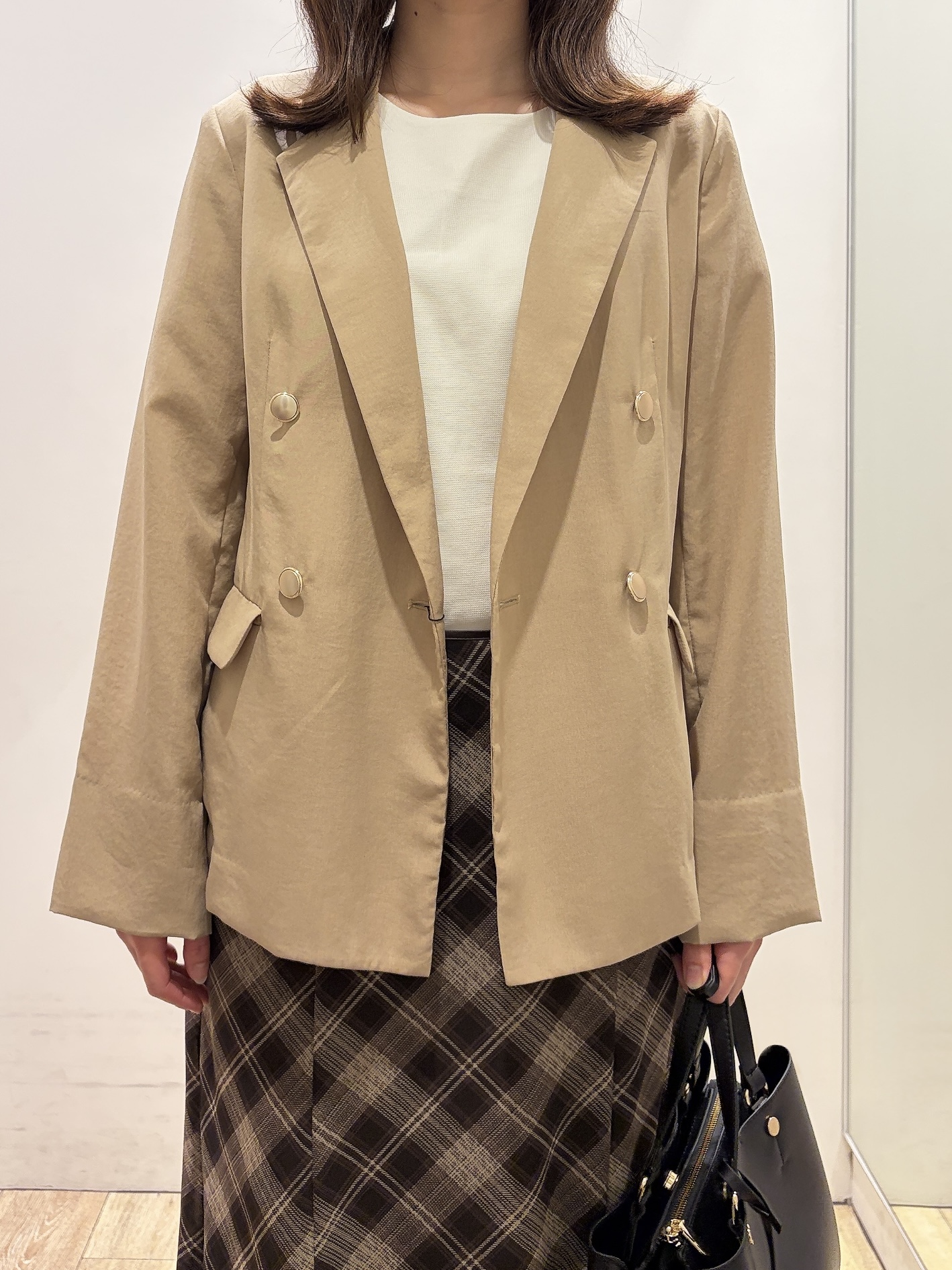 MOMOさんの「index｜《再入荷》ダブルブレストテーラードジャケット【接触冷感／吸水速乾／イージーアイロン／防シワ／洗濯機O」を使ったコーディネート