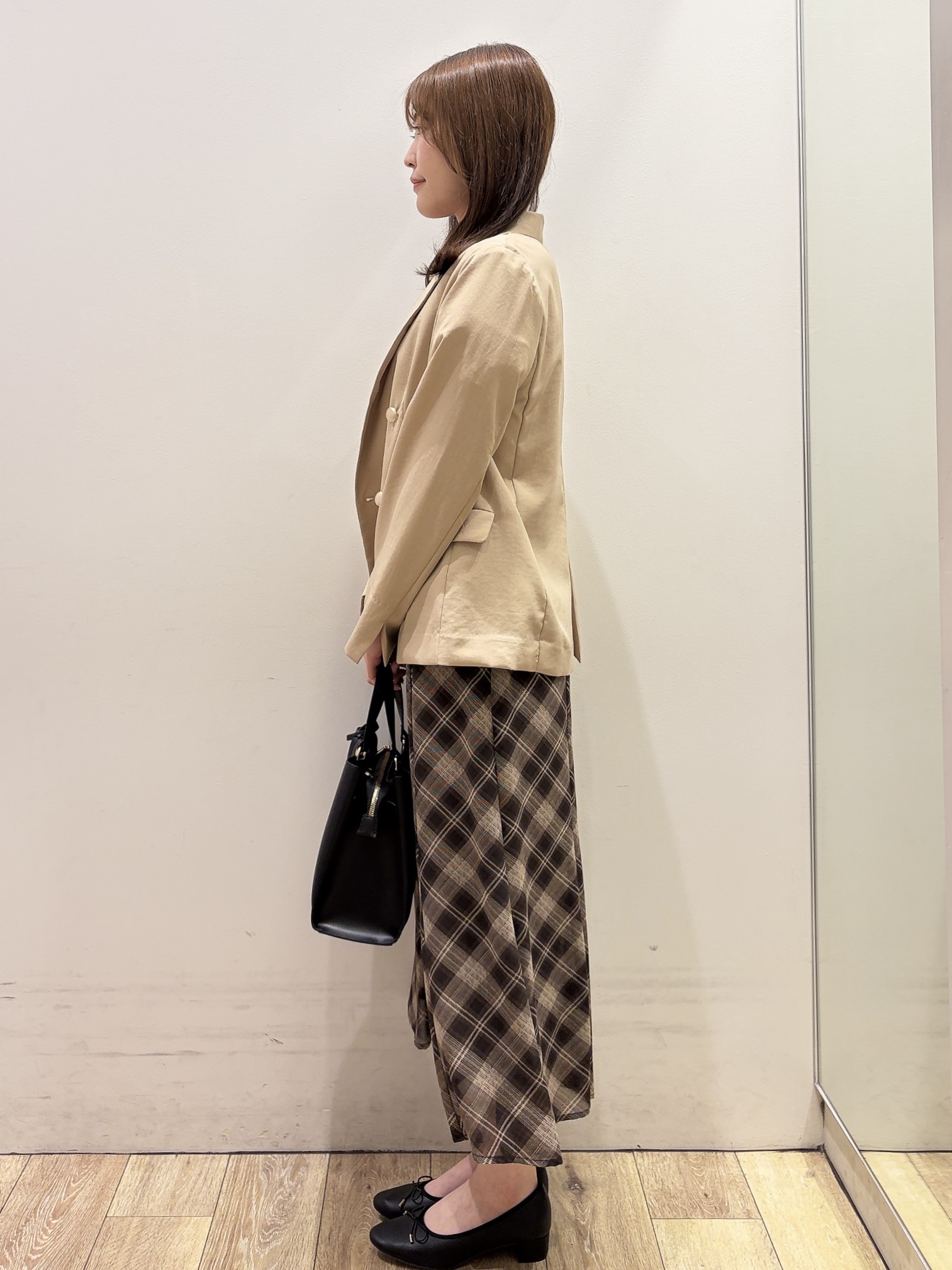 MOMOさんの「index｜《再入荷》ダブルブレストテーラードジャケット【接触冷感／吸水速乾／イージーアイロン／防シワ／洗濯機O」を使ったコーディネート