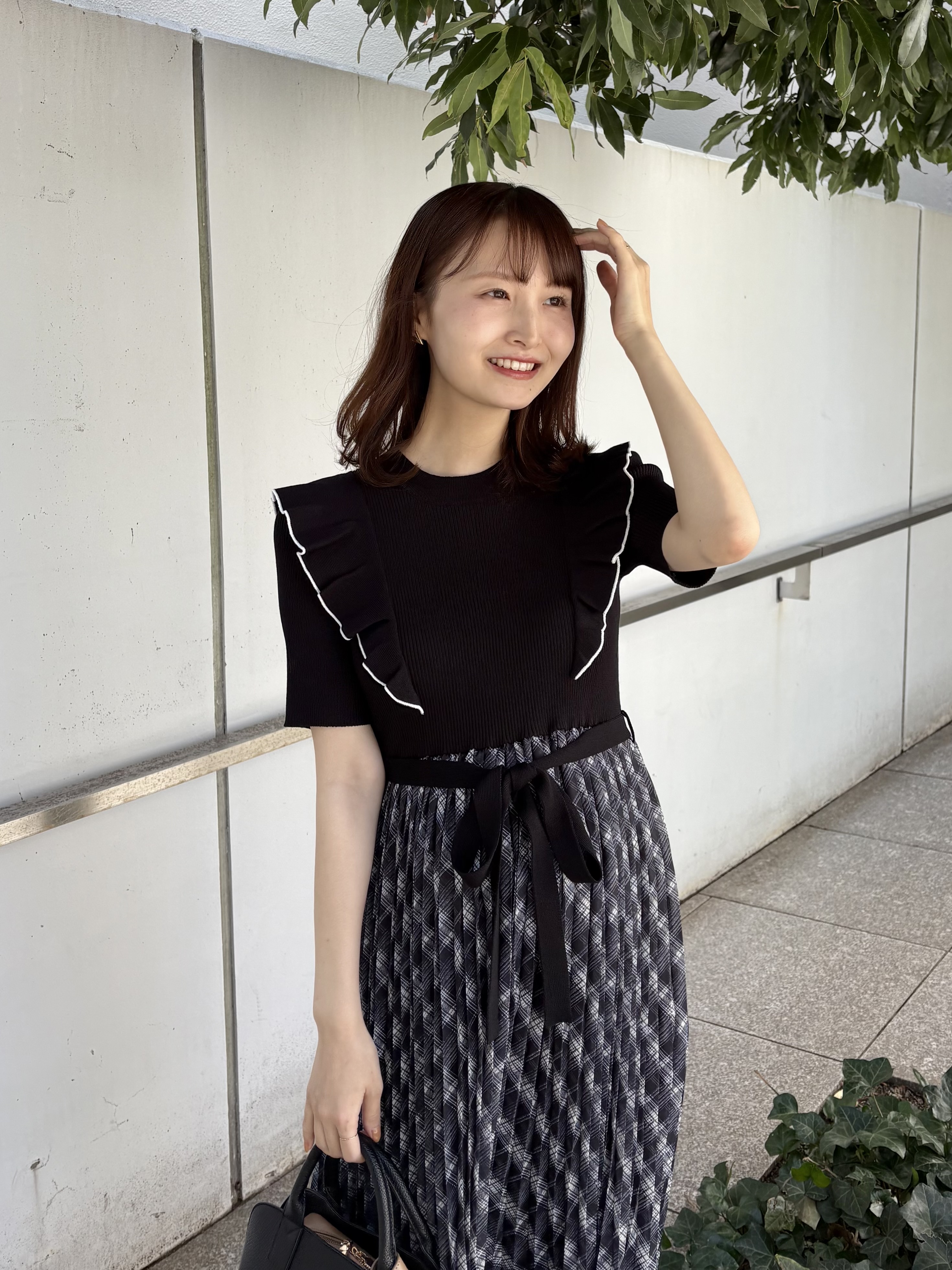 みさかさんの「index｜チェックプリーツドッキングニットワンピース【洗濯機OK】」を使ったコーディネート