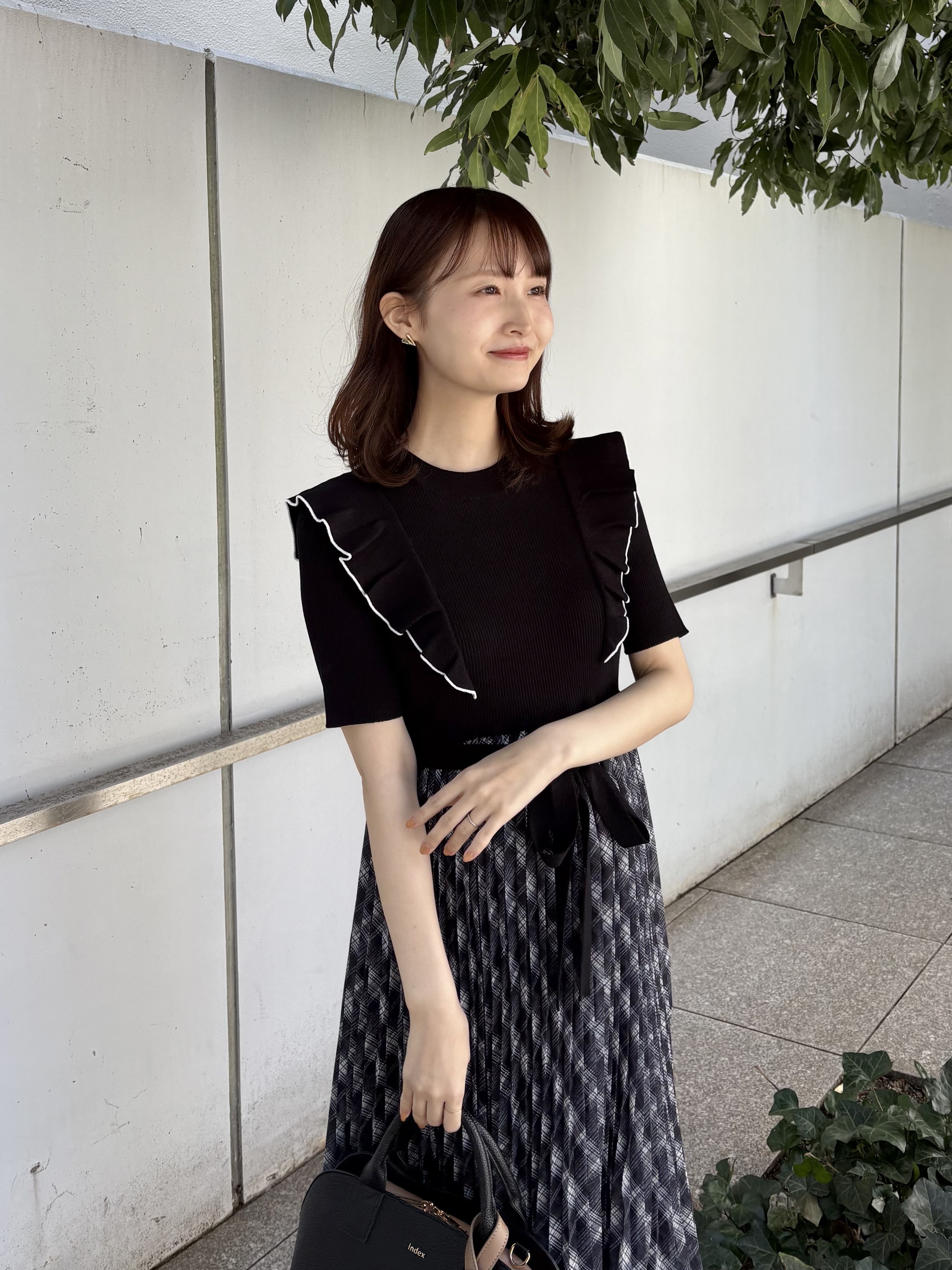 みさかさんの「index｜チェックプリーツドッキングニットワンピース【洗濯機OK】」を使ったコーディネート