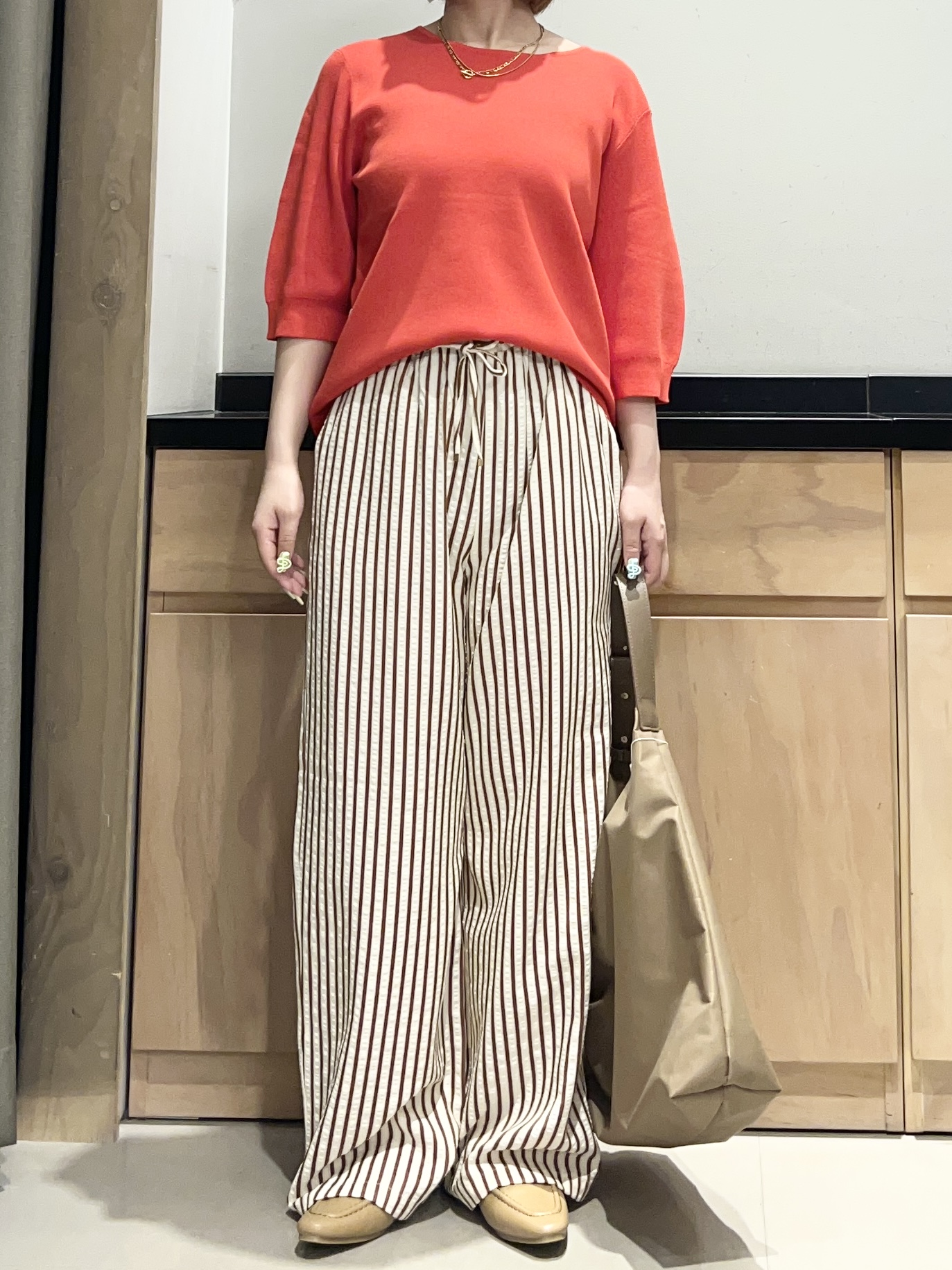 かのさんの「THE SHOP TK｜【S-XL/ひんやりタッチ】美しさ際立つ 6分袖ニット 洗濯機OK/UVケア/毛玉になりにくい」を使ったコーディネート