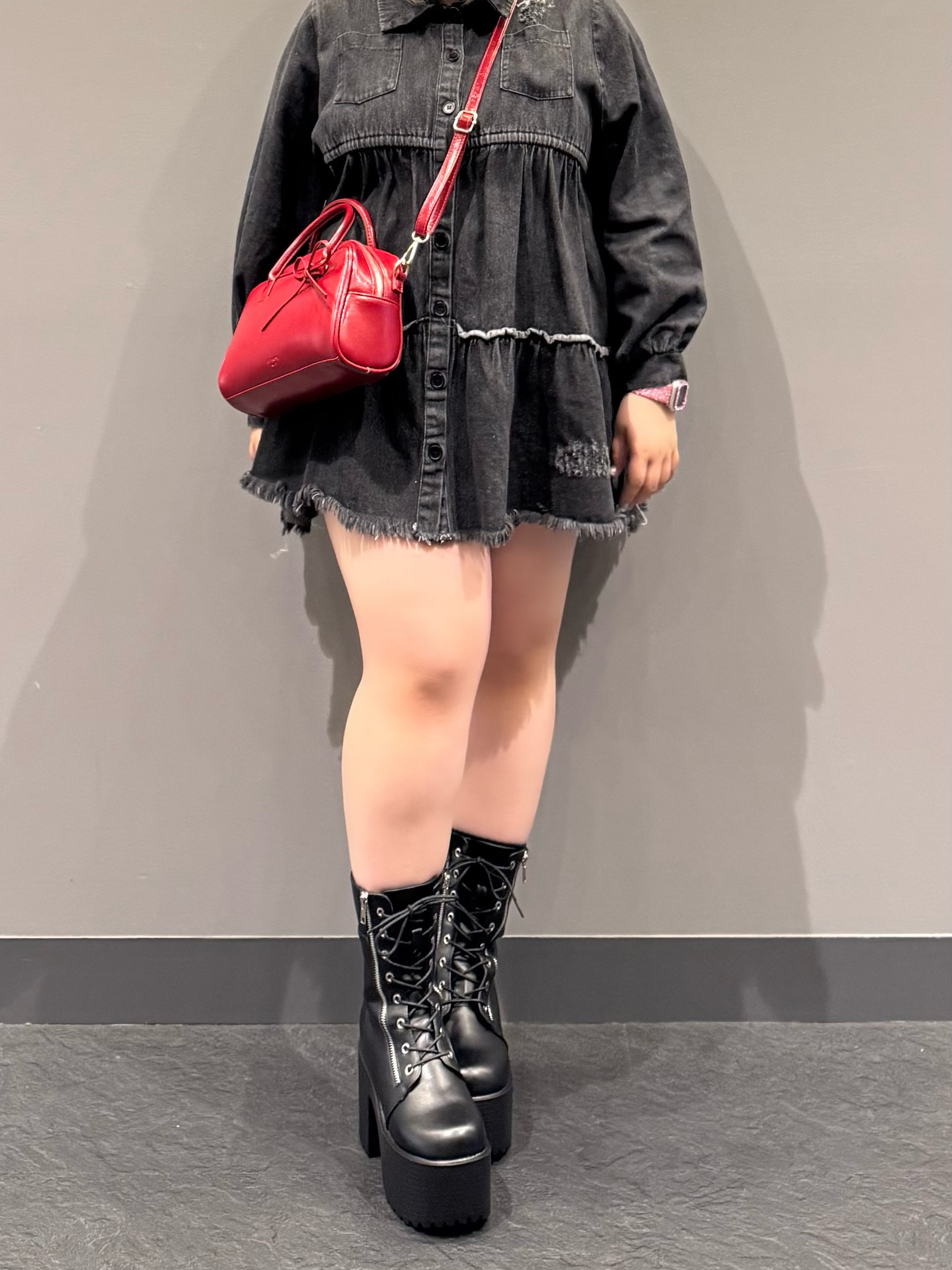 sayakaさんの「ESPERANZA｜厚底サイドジップミドル丈ブーツ」を使ったコーディネート