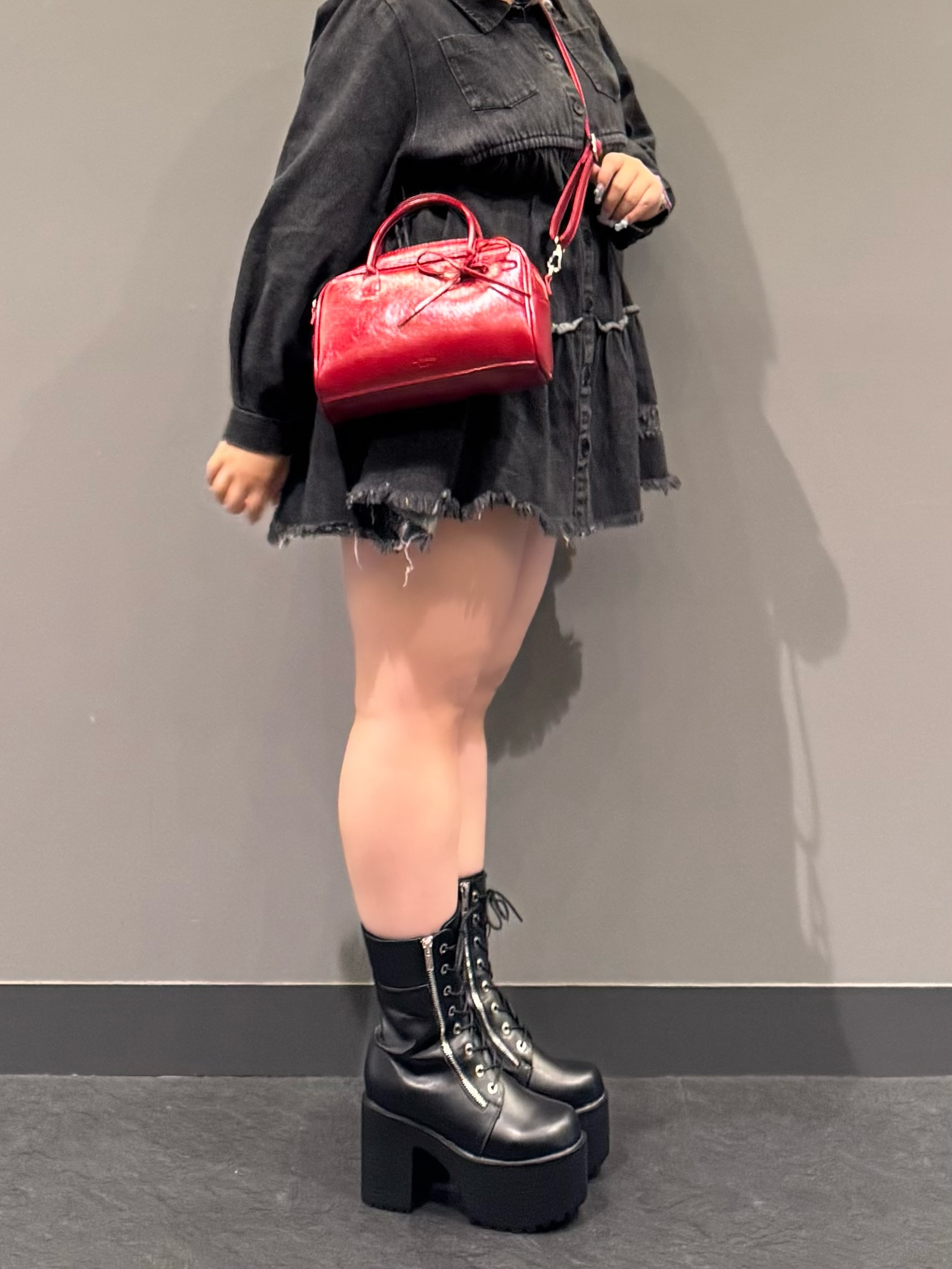 sayakaさんの「ESPERANZA｜厚底サイドジップミドル丈ブーツ」を使ったコーディネート