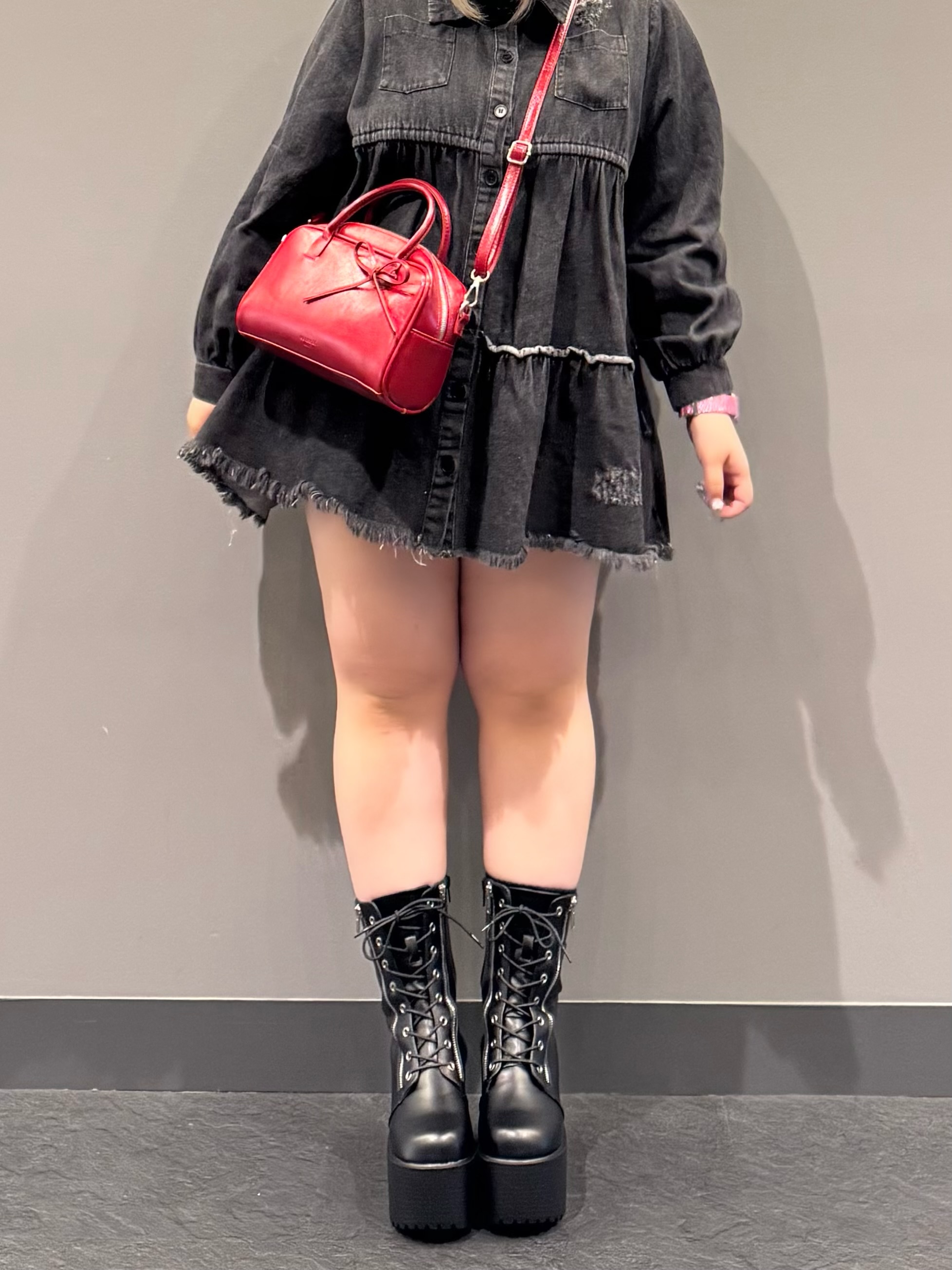 sayakaさんの「ESPERANZA｜厚底サイドジップミドル丈ブーツ」を使ったコーディネート