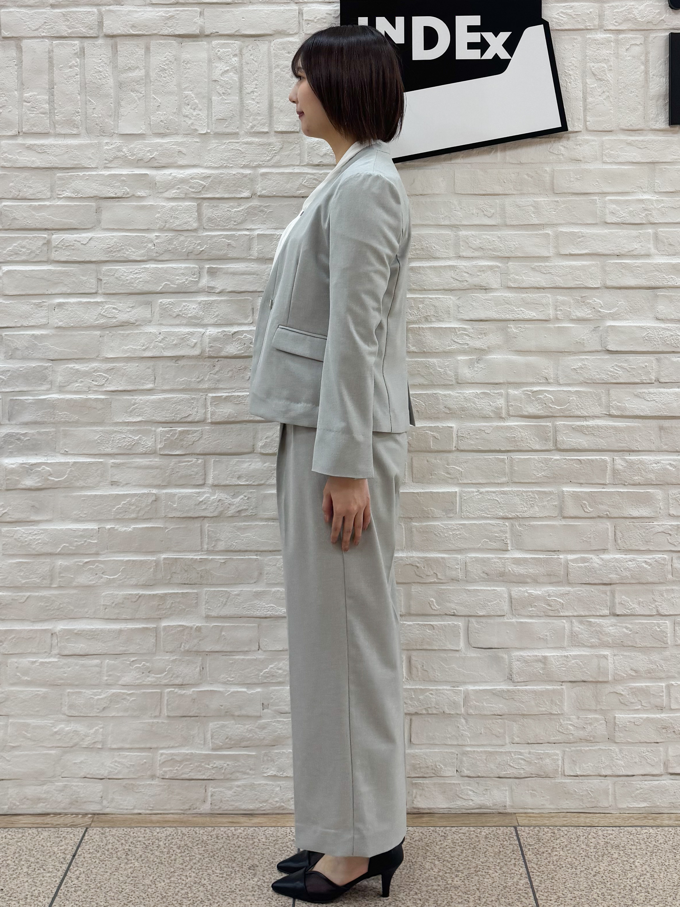 mihaさんの「index｜【接触冷感／吸水速乾】ノーカラージャケット／セットアップ対応可《洗える／防シワ／ストレッチ》」を使ったコーディネート