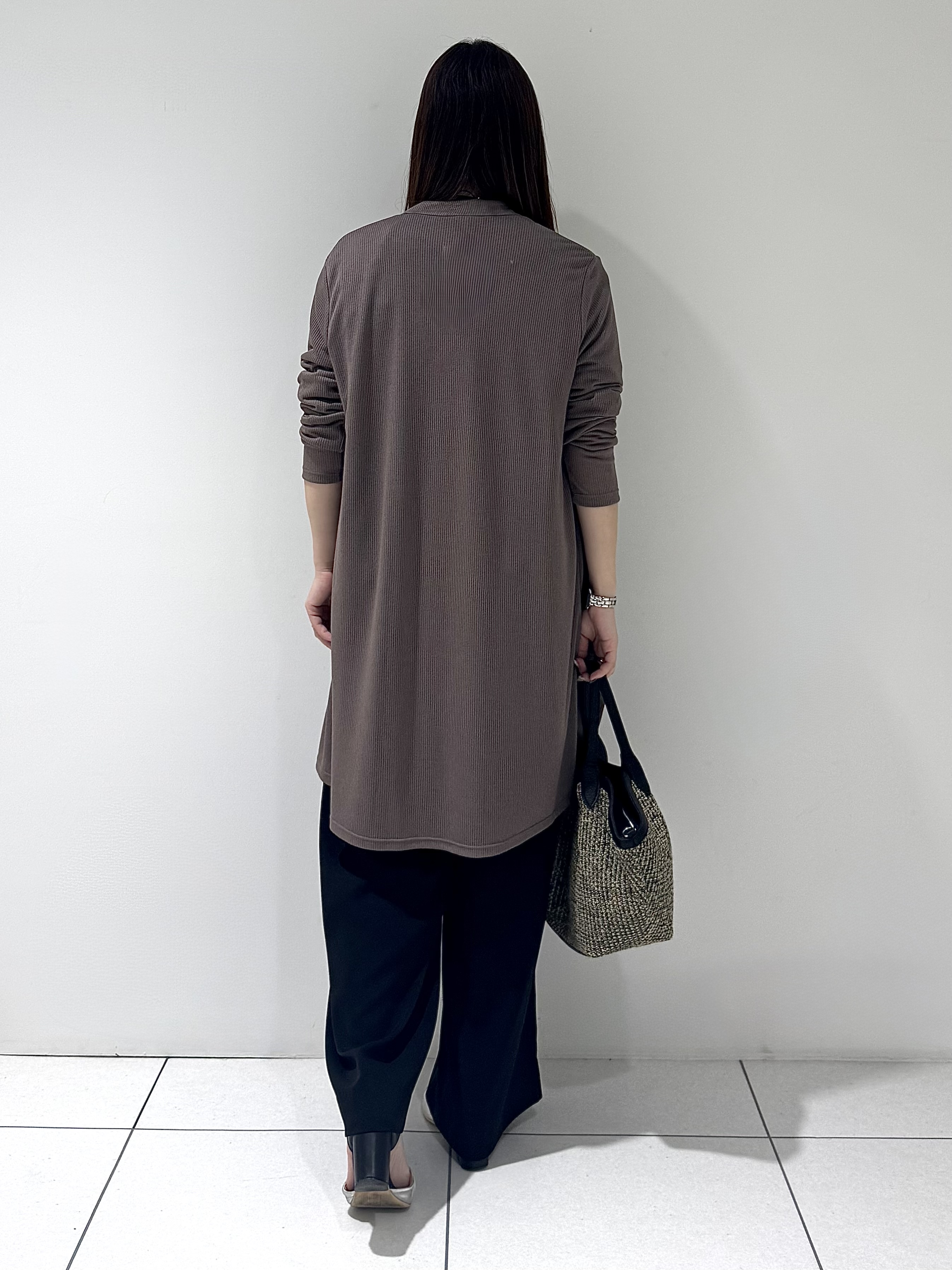 そんさんの「INDIVI｜【洗える／アンサンブル可能】シアースストライプカーディガン」を使ったコーディネート