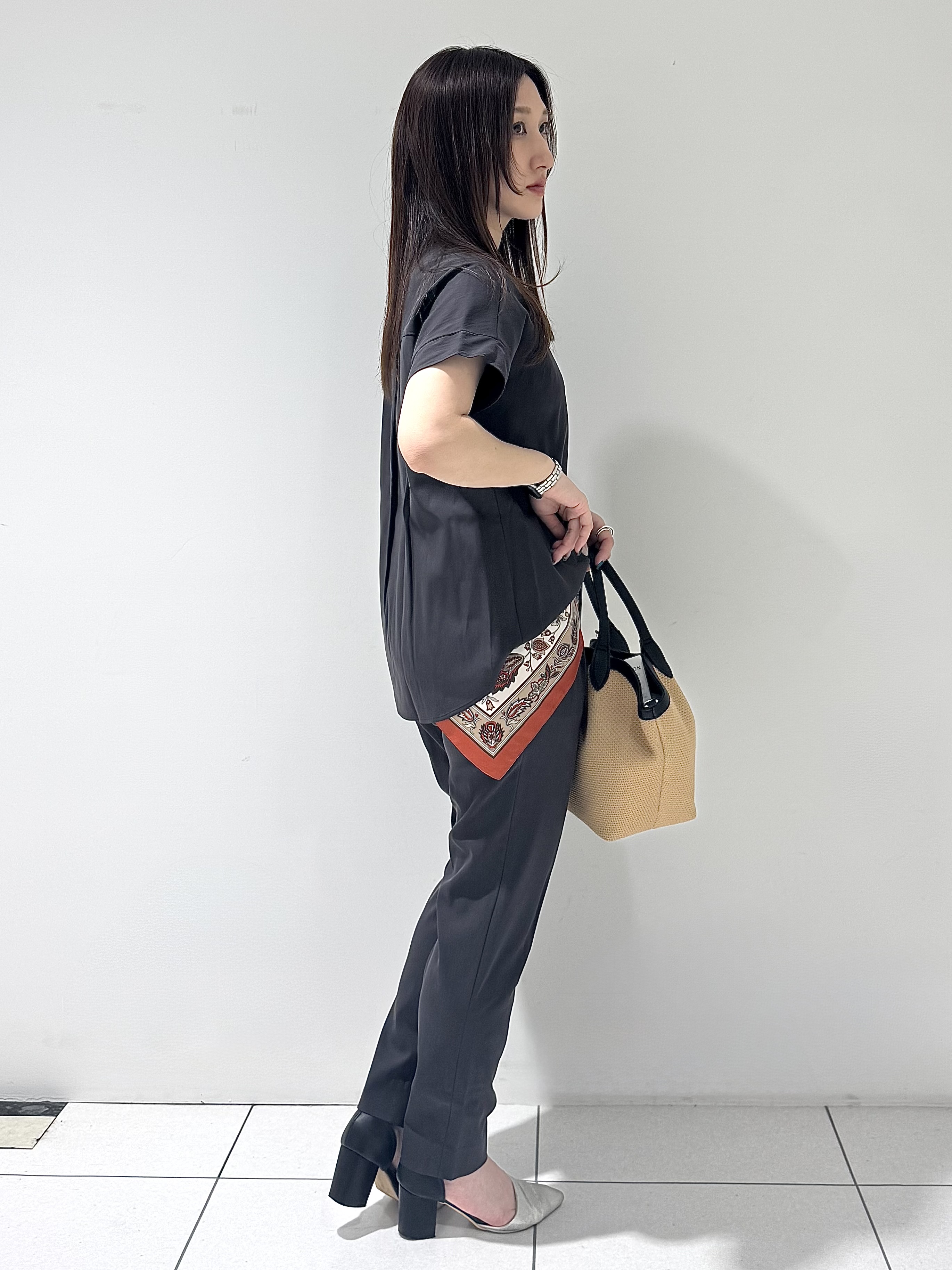 そんさんの「INDIVI｜【洗える／SETUP可能】スキッパーブラウス」を使ったコーディネート