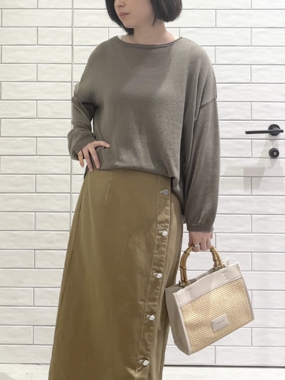 しおりさんの「OPAQUE.CLIP｜麻混リラクシーニット【洗濯機OK】」を使ったコーディネート