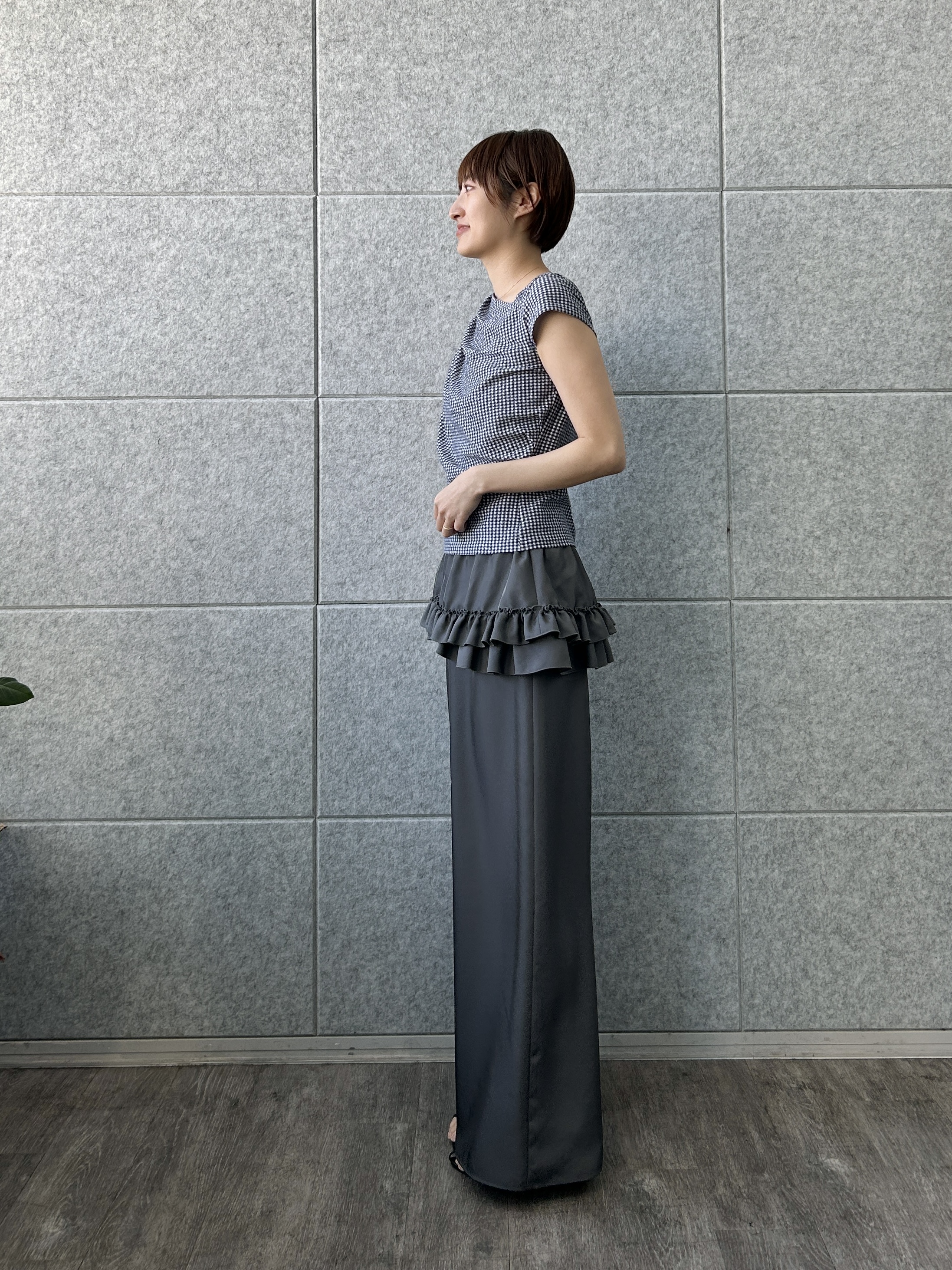 harunaさんの「CODE A｜gingham edge tops」を使ったコーディネート