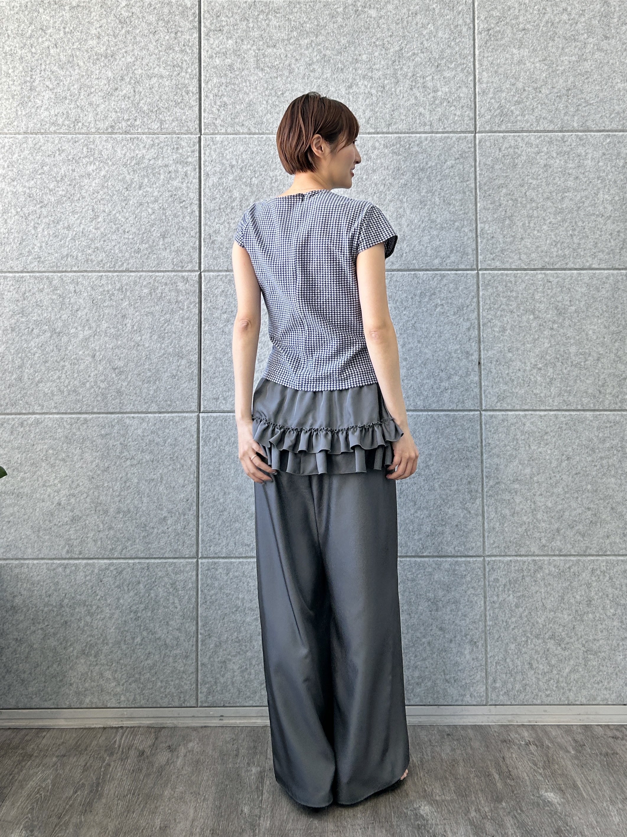 harunaさんの「CODE A｜gingham edge tops」を使ったコーディネート