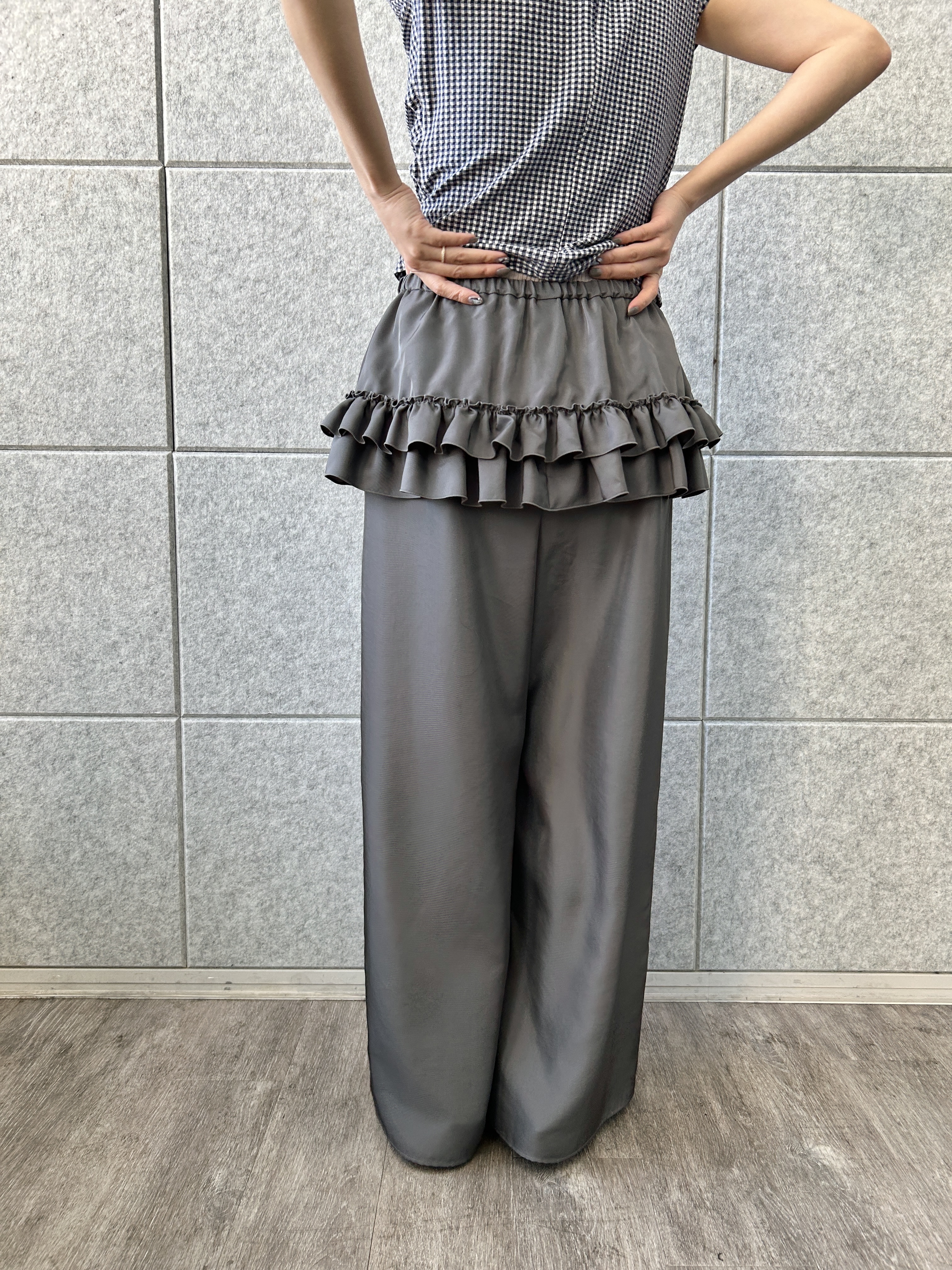 harunaさんの「CODE A｜gingham edge tops」を使ったコーディネート