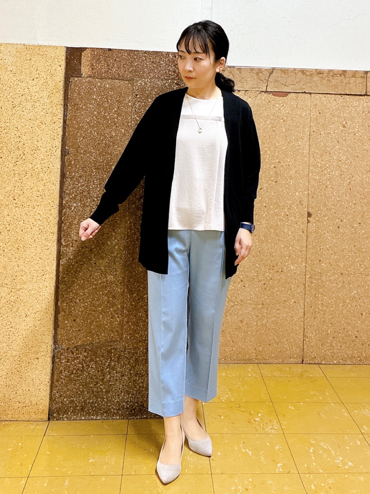 hattoriさんの「INDIVI｜【着る日傘／SETUP可能】ビスチェレイヤード風トップス」を使ったコーディネート