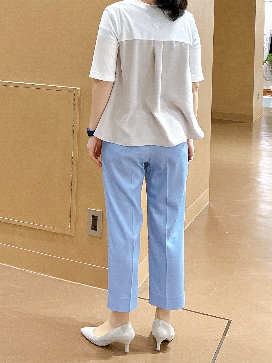 hattoriさんの「INDIVI｜【洗える／上品】きれいめ着流しカーディガンニット」を使ったコーディネート