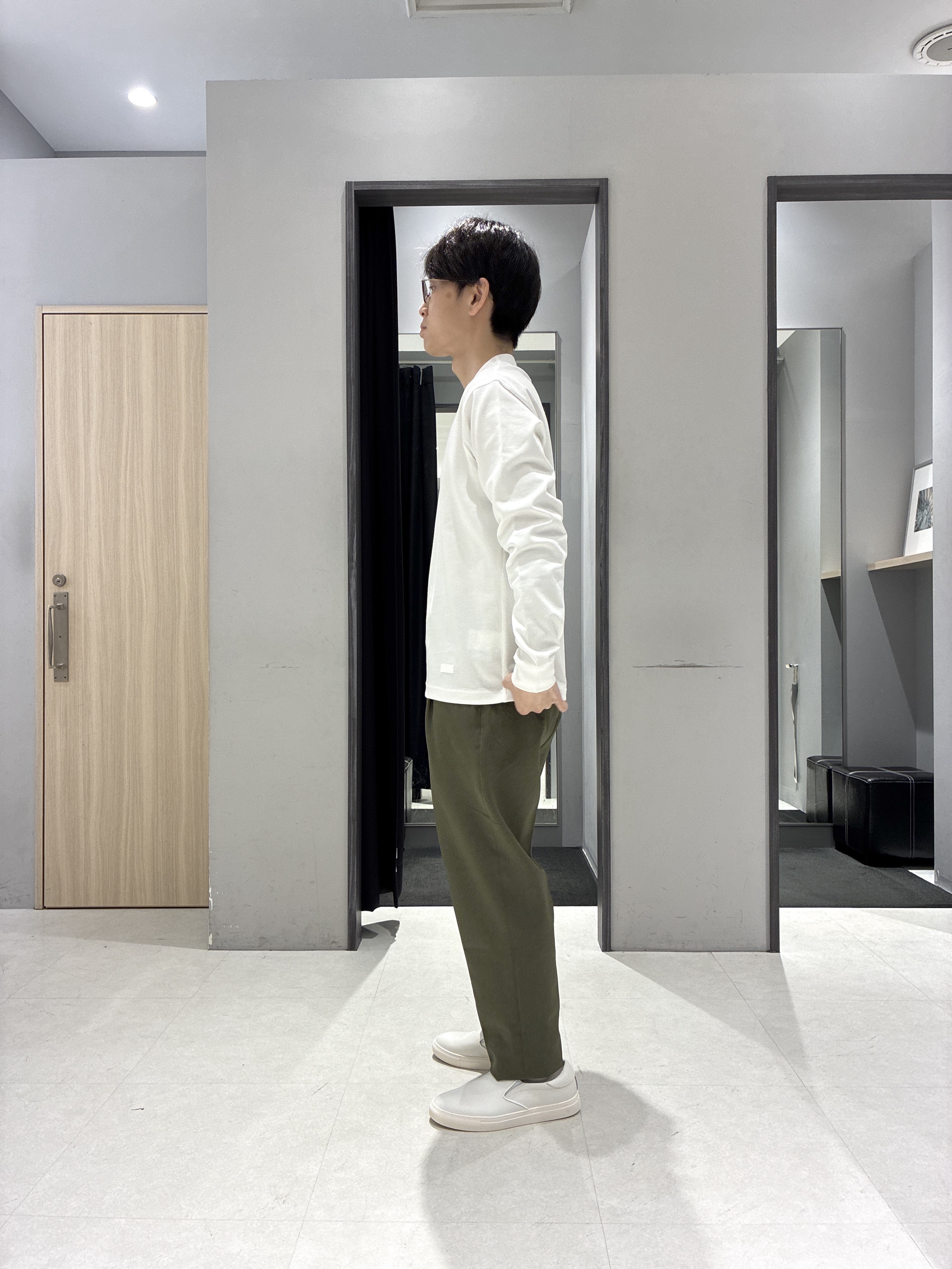 わいずみさんの「TAKEO KIKUCHI｜【抗菌防臭】バーズアイメッシュノーカラージャケット」を使ったコーディネート
