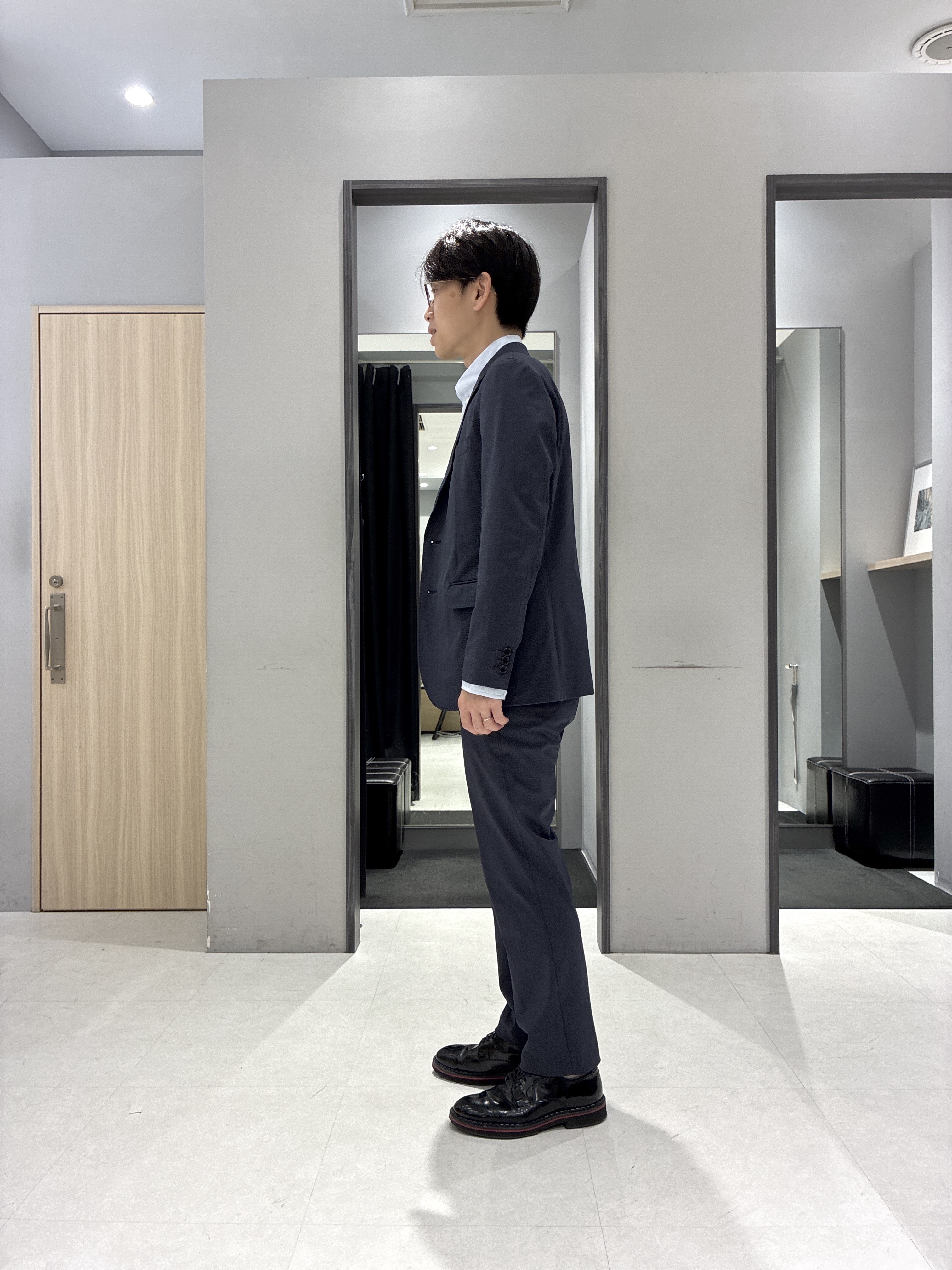 わいずみさんの「TAKEO KIKUCHI｜【360&deg;ストレッチ/軽量】None Of Stress ライト ジャケット（セットアップ対応）」を使ったコーディネート