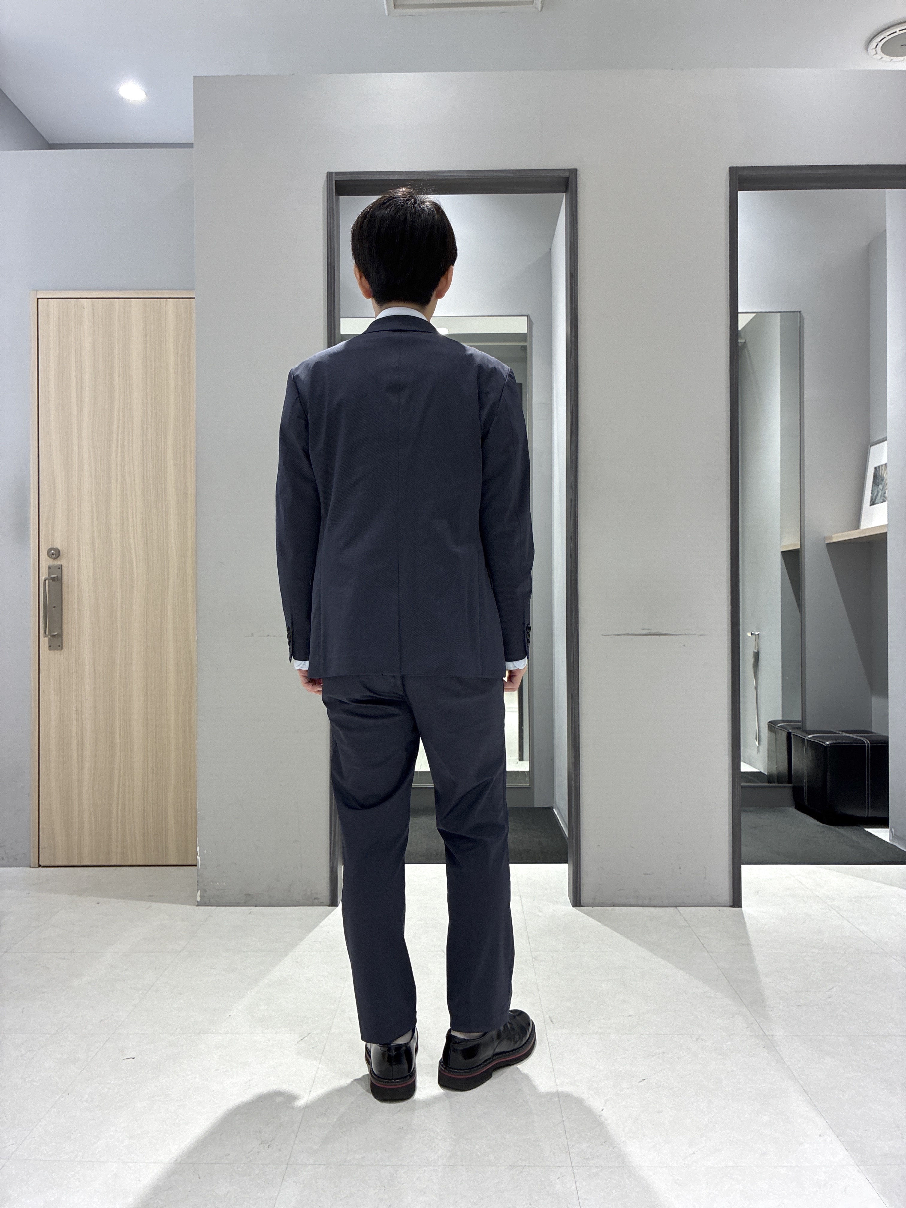 わいずみさんの「TAKEO KIKUCHI｜【360&deg;ストレッチ/軽量】None Of Stress ライト ジャケット（セットアップ対応）」を使ったコーディネート