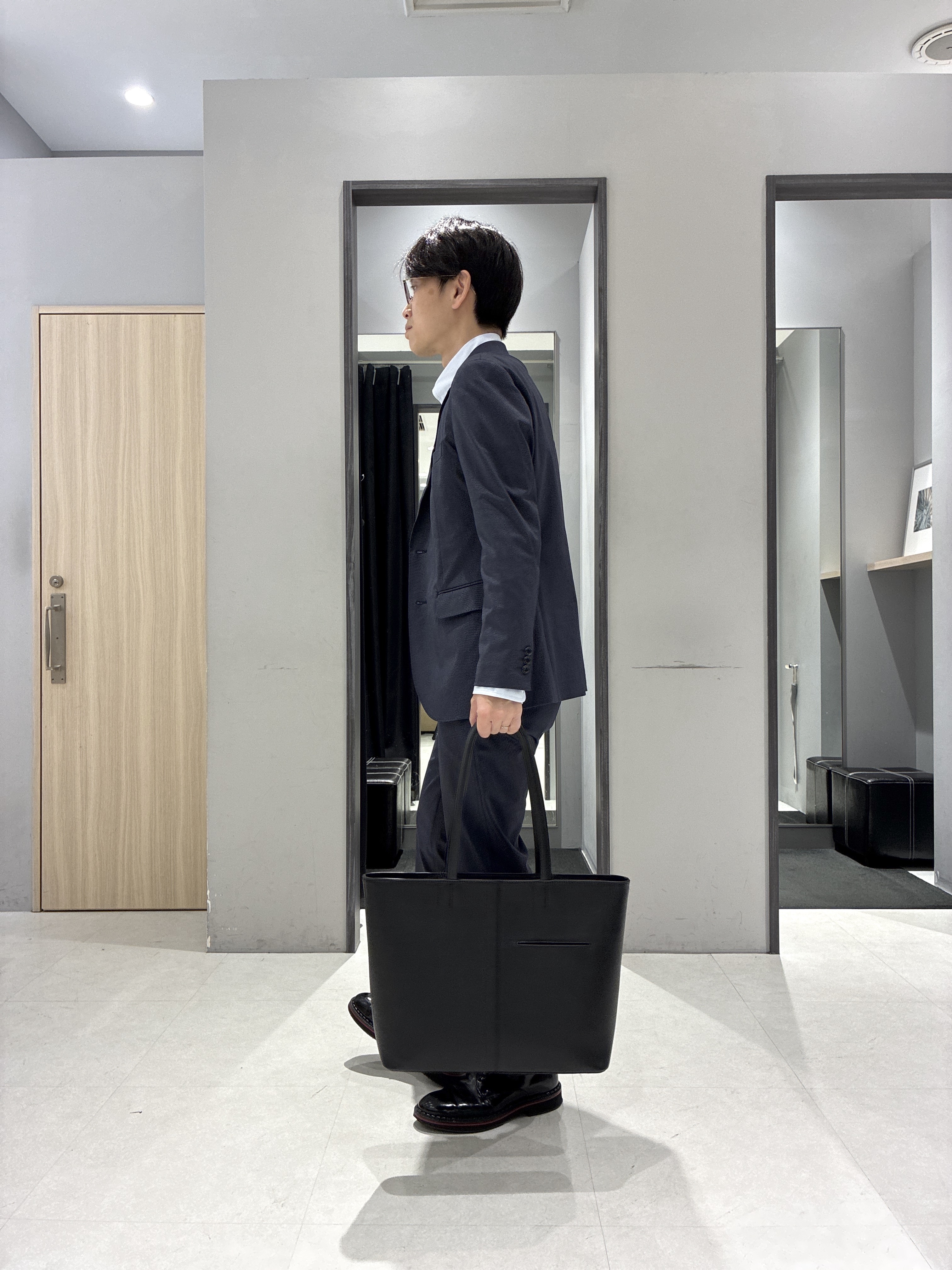 わいずみさんの「TAKEO KIKUCHI｜【360&deg;ストレッチ/軽量】None Of Stress ライト ジャケット（セットアップ対応）」を使ったコーディネート