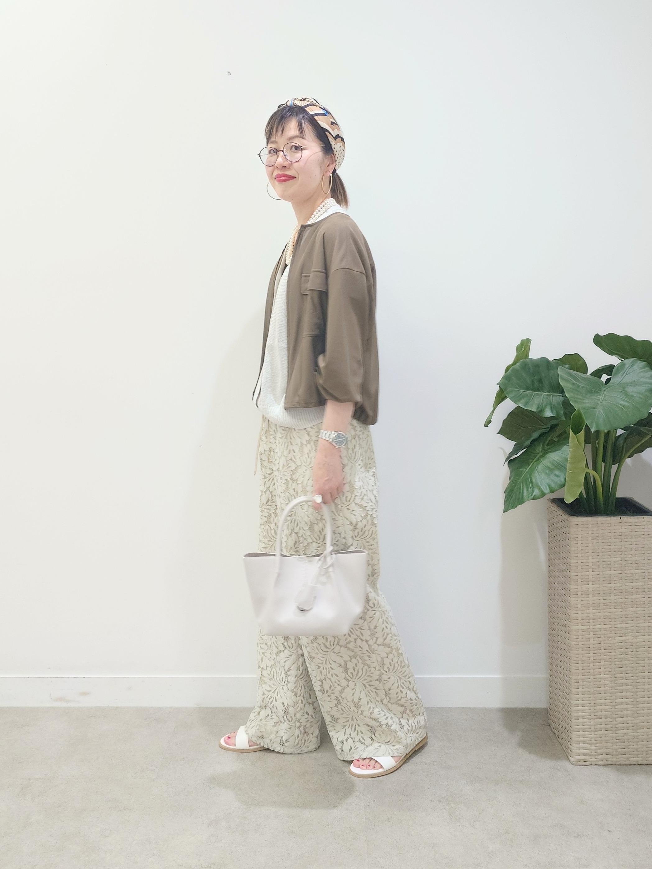 MUTSUKOさんの「UNTITLED｜【古畑星夏さん着用/洗える】シアーブルゾン」を使ったコーディネート