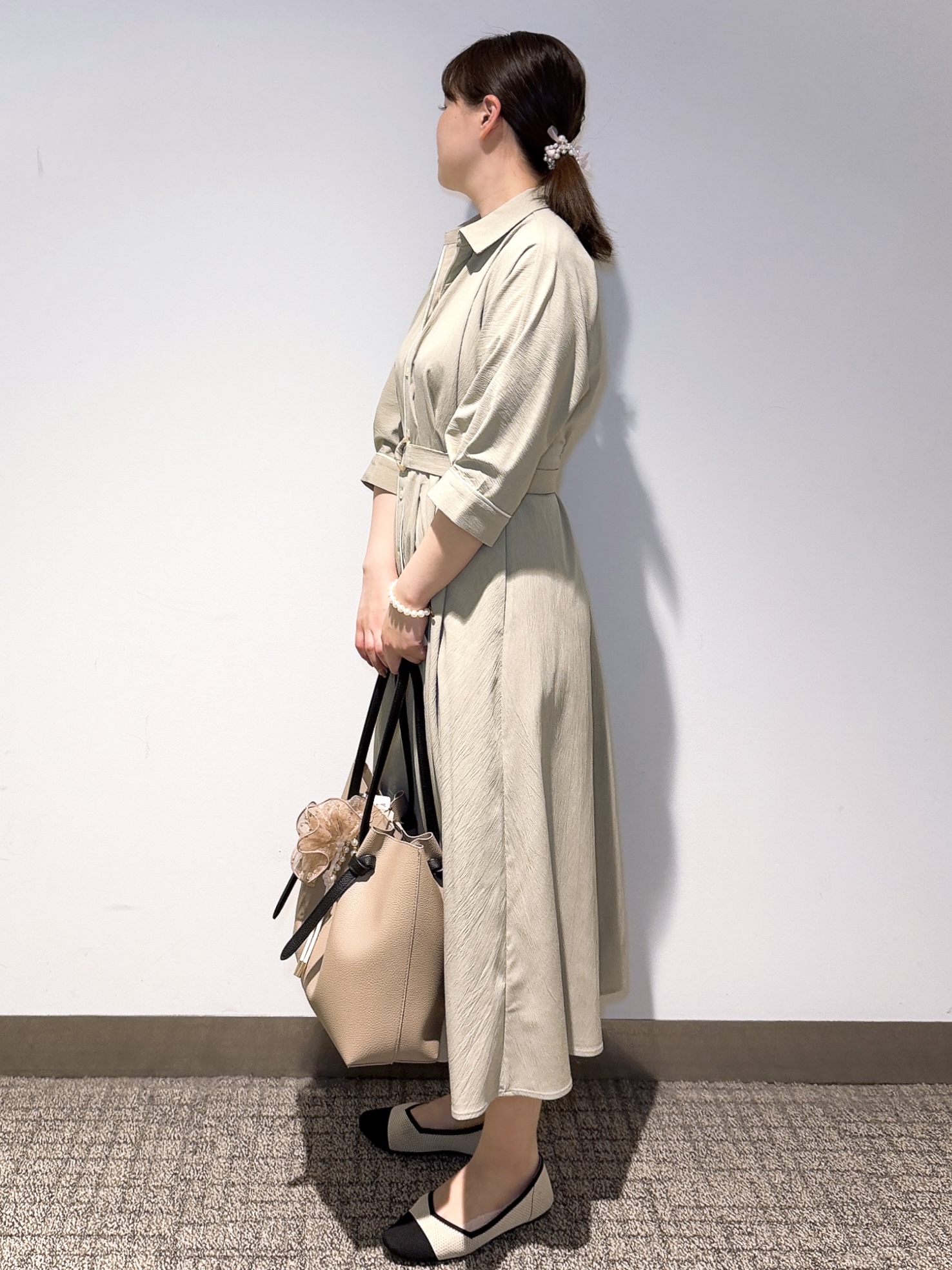 みーさんの「grove｜【貴島明日香さん着用・美シルエット】ウエストタック配色ワンピース」を使ったコーディネート