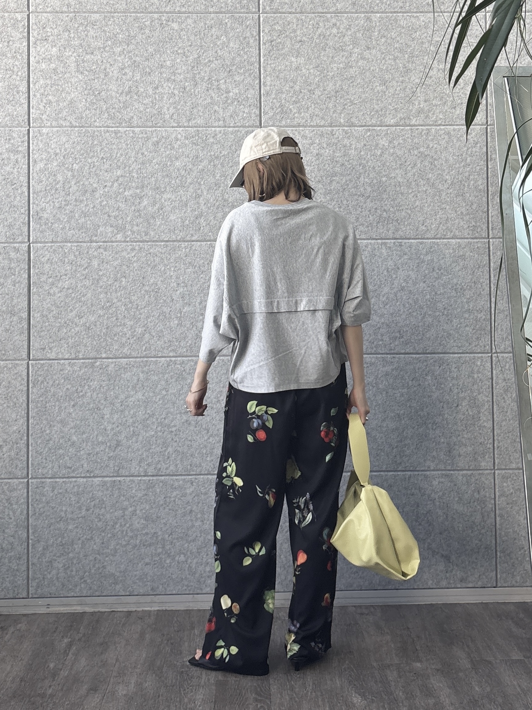 kotakiさんの「INDIVI｜【UVカット】オーバーサイズラグランカットソー」を使ったコーディネート