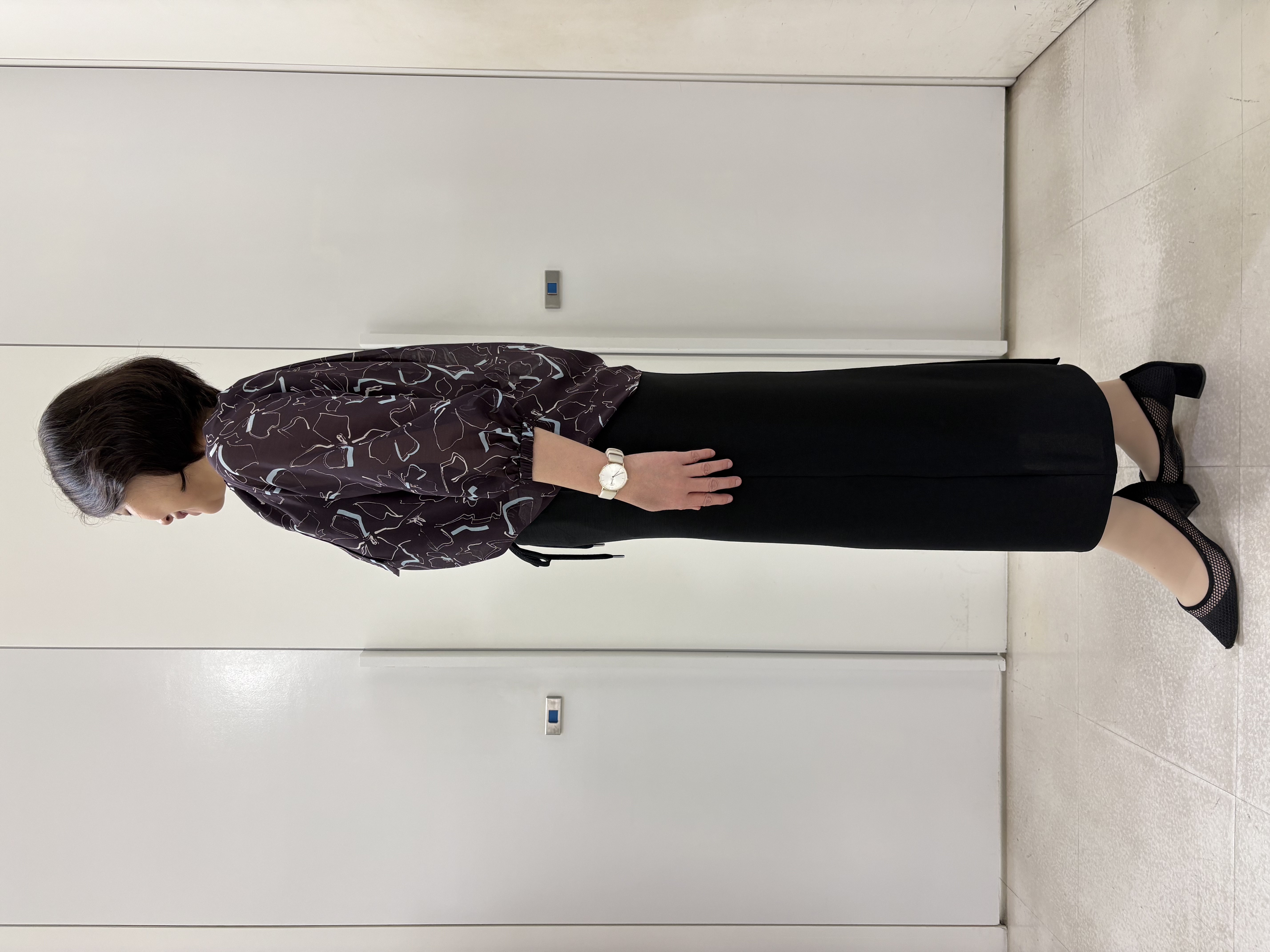 hIさんの「COUP DE CHANCE｜【手洗い可/通勤服】シアーローン花柄ブラウス」を使ったコーディネート