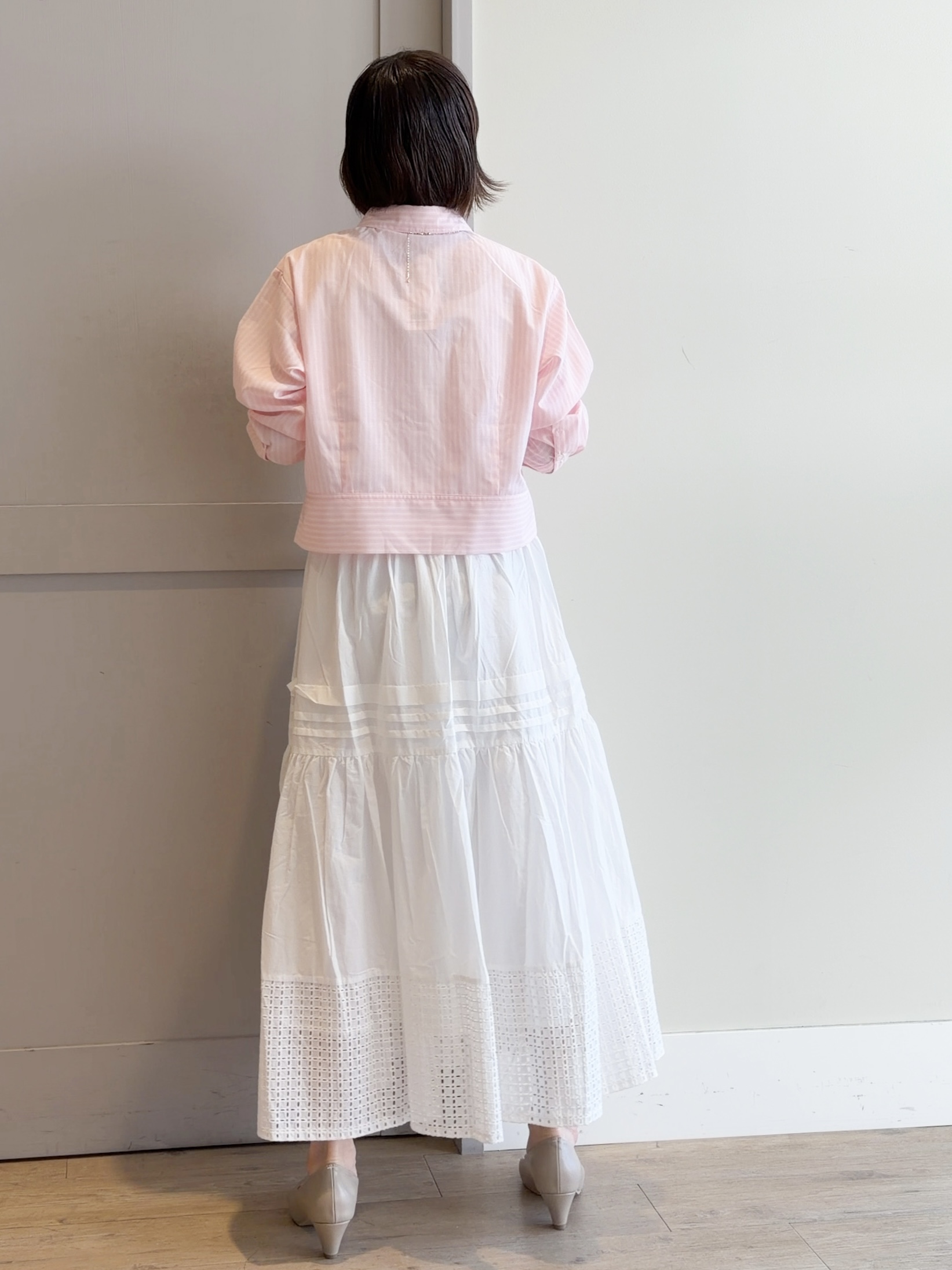 yamakoさんの「grove｜【貴島明日香さん着用／イージーケア／接触冷感】麻混クロップドシャツ」を使ったコーディネート