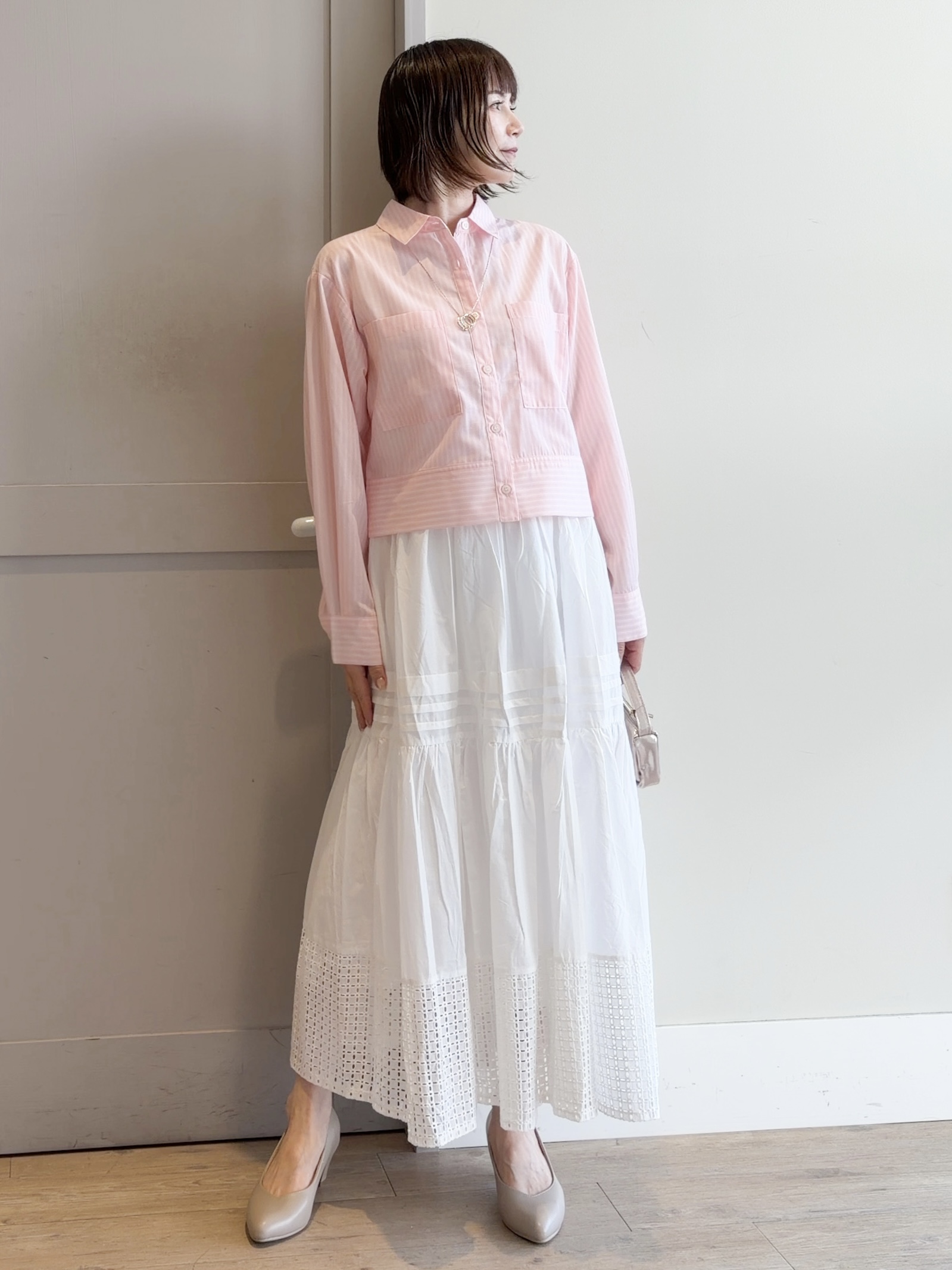 yamakoさんの「grove｜【貴島明日香さん着用／イージーケア／接触冷感】麻混クロップドシャツ」を使ったコーディネート