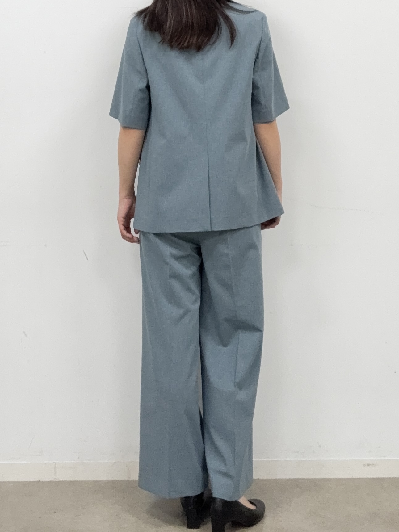 BUNさんの「DRESSTERIOR｜【otonaMUSE5月号掲載／セットアップ可】ウォッシャブルワイドタックパンツ」を使ったコーディネート