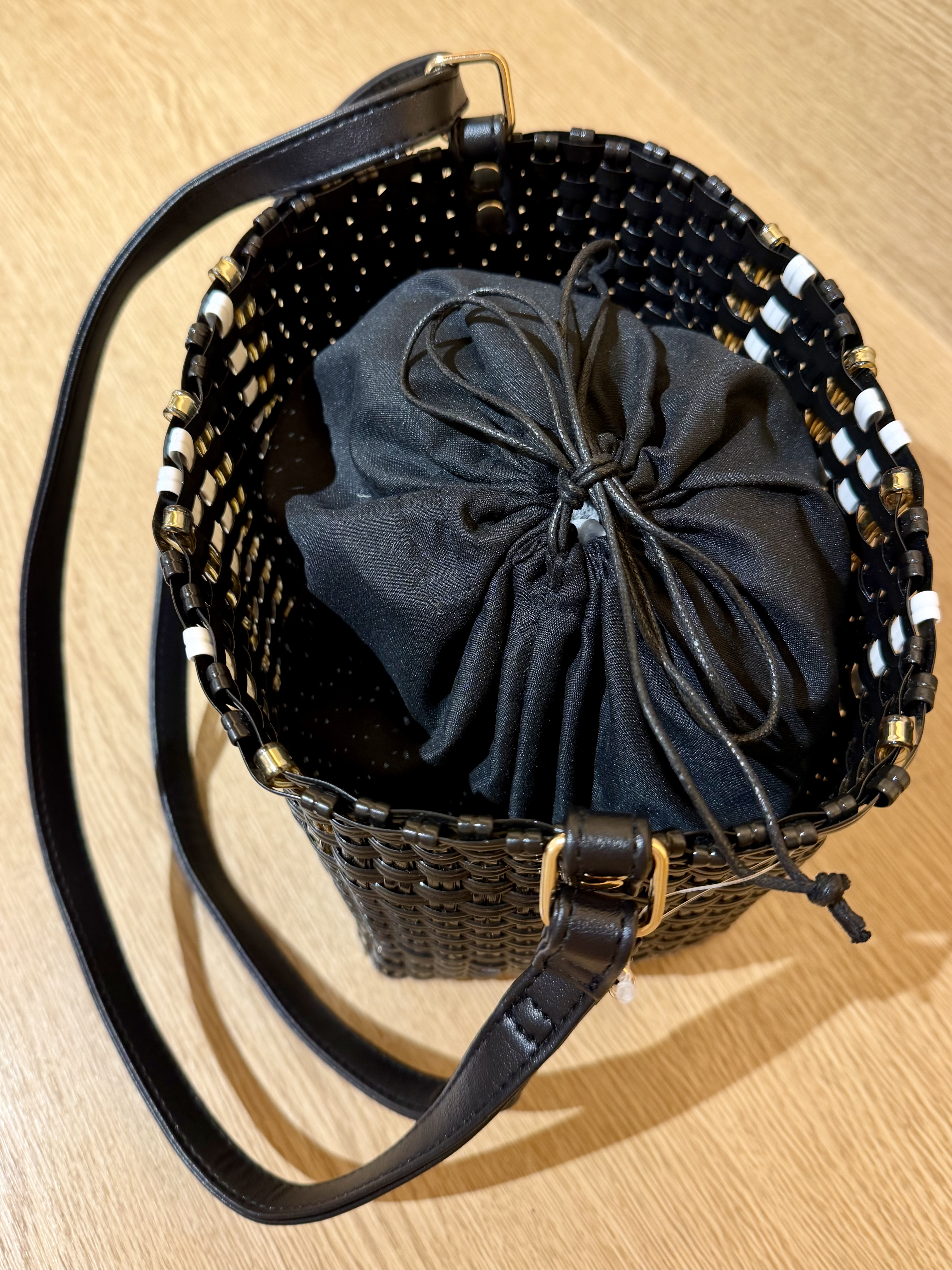 みーさんの「grove｜【時短コーデ】シルキーポンチレイヤード風セットアップ」を使ったコーディネート